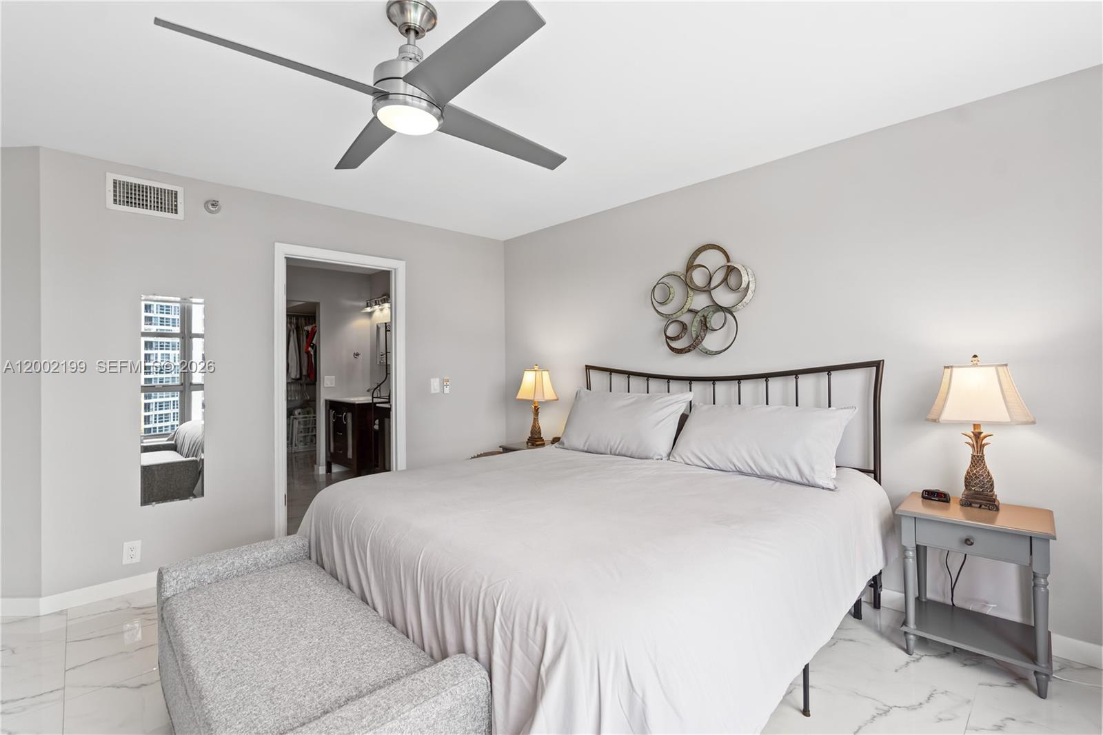 3500 Mystic Pointe Dr # 1403