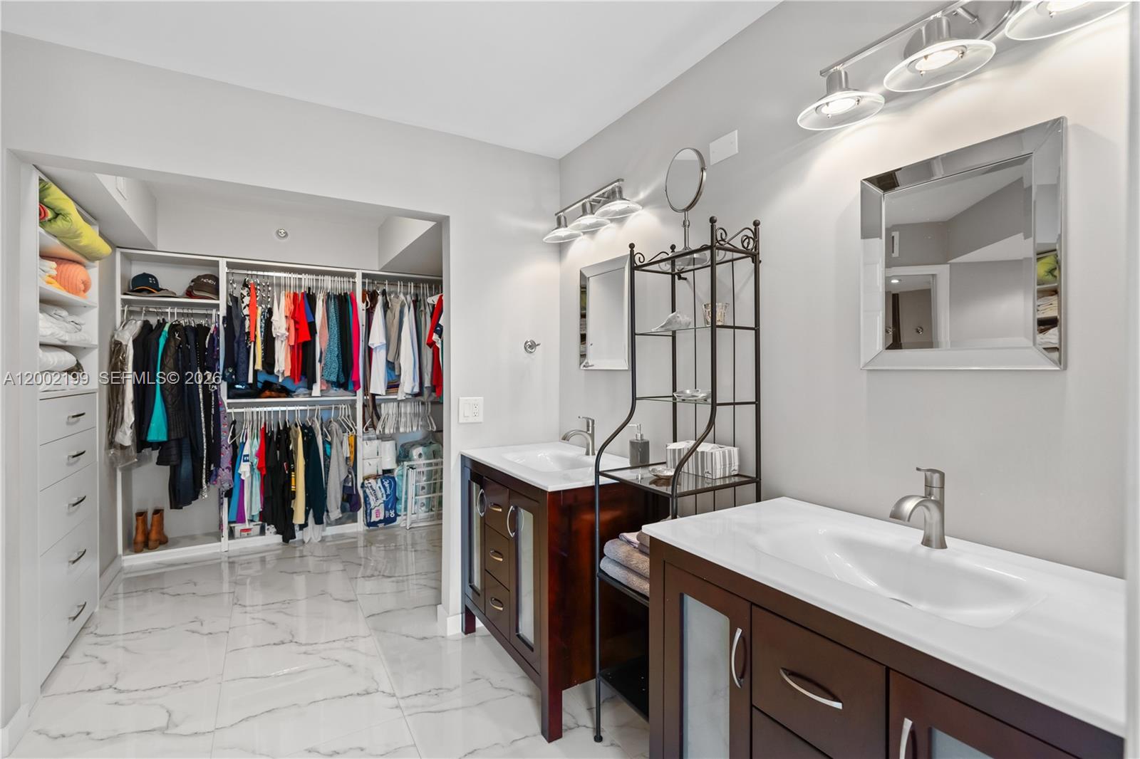 3500 Mystic Pointe Dr # 1403