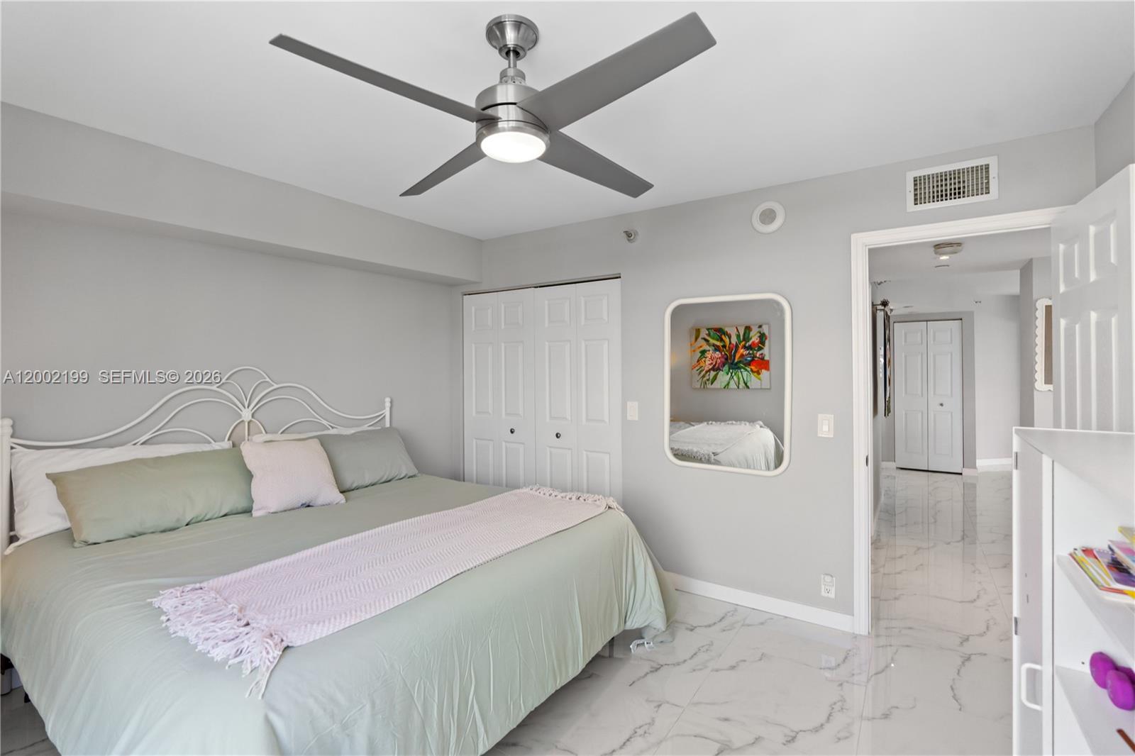 3500 Mystic Pointe Dr # 1403