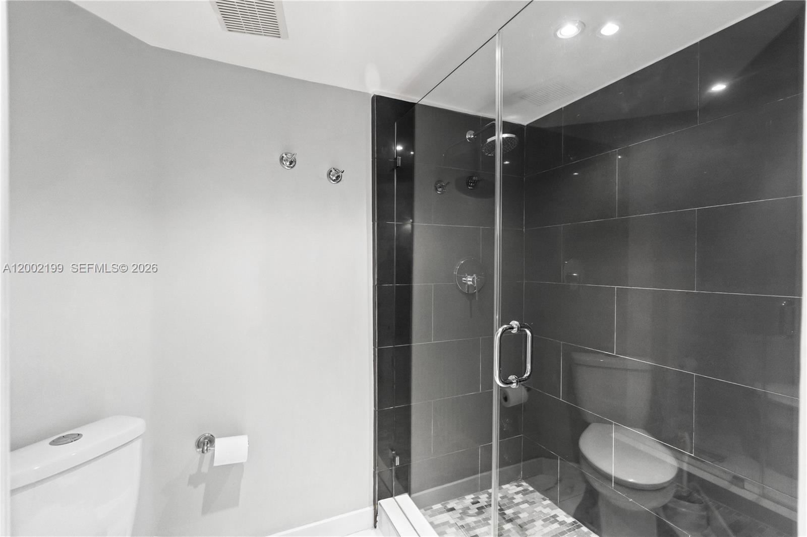 3500 Mystic Pointe Dr # 1403