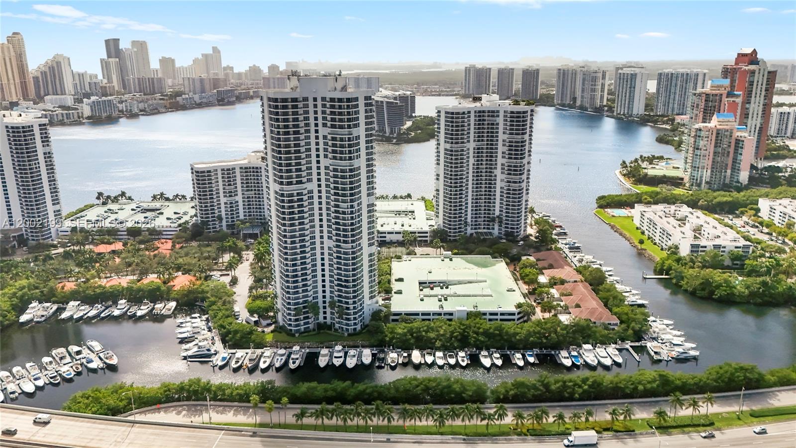 3500 Mystic Pointe Dr # 1403