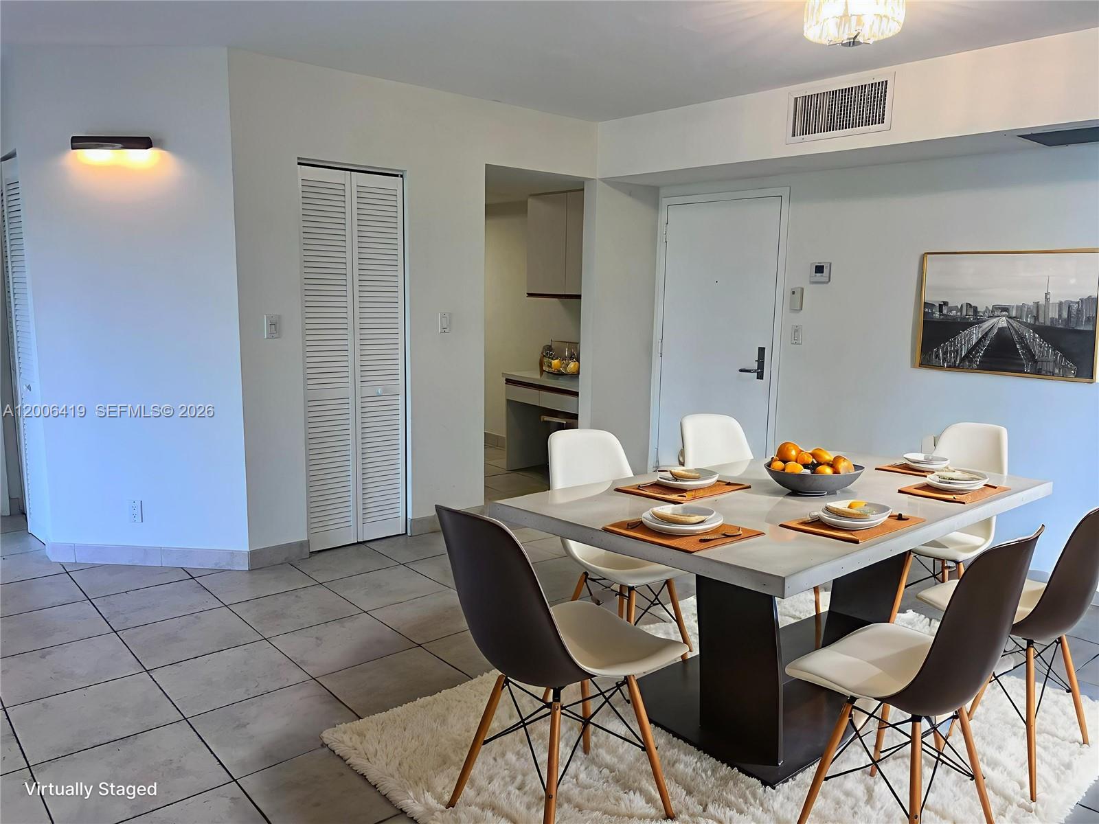 3600 Mystic Pointe Dr # 511