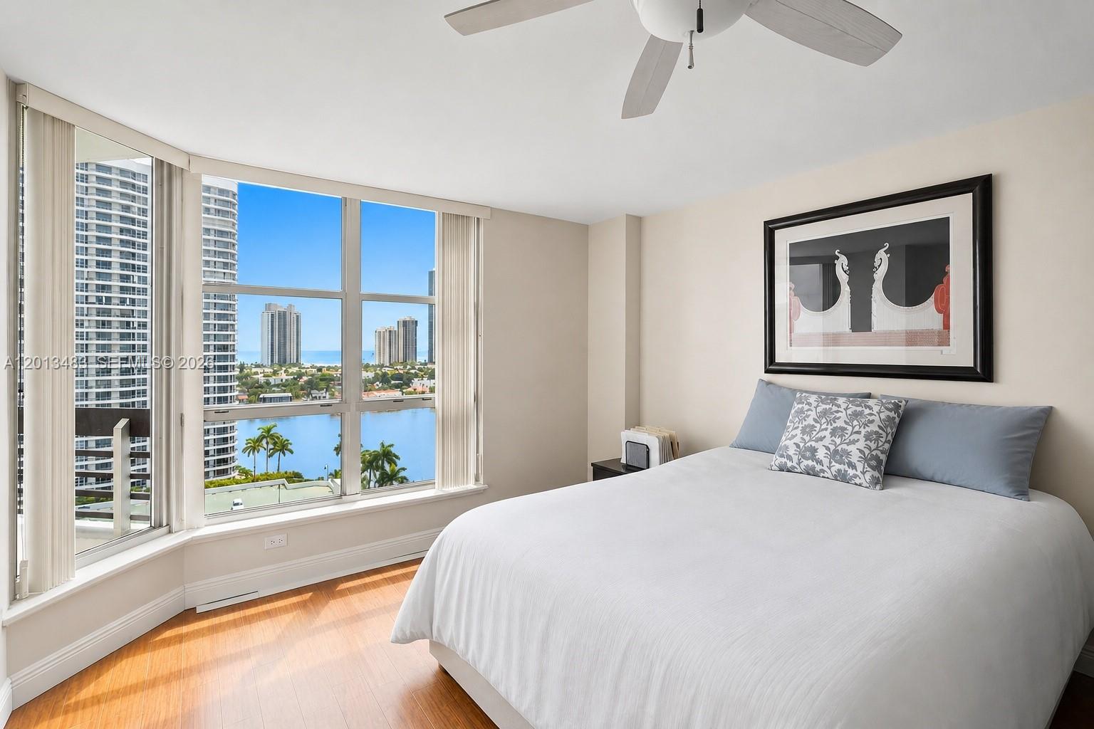 3600 Mystic Pointe Dr # 1616