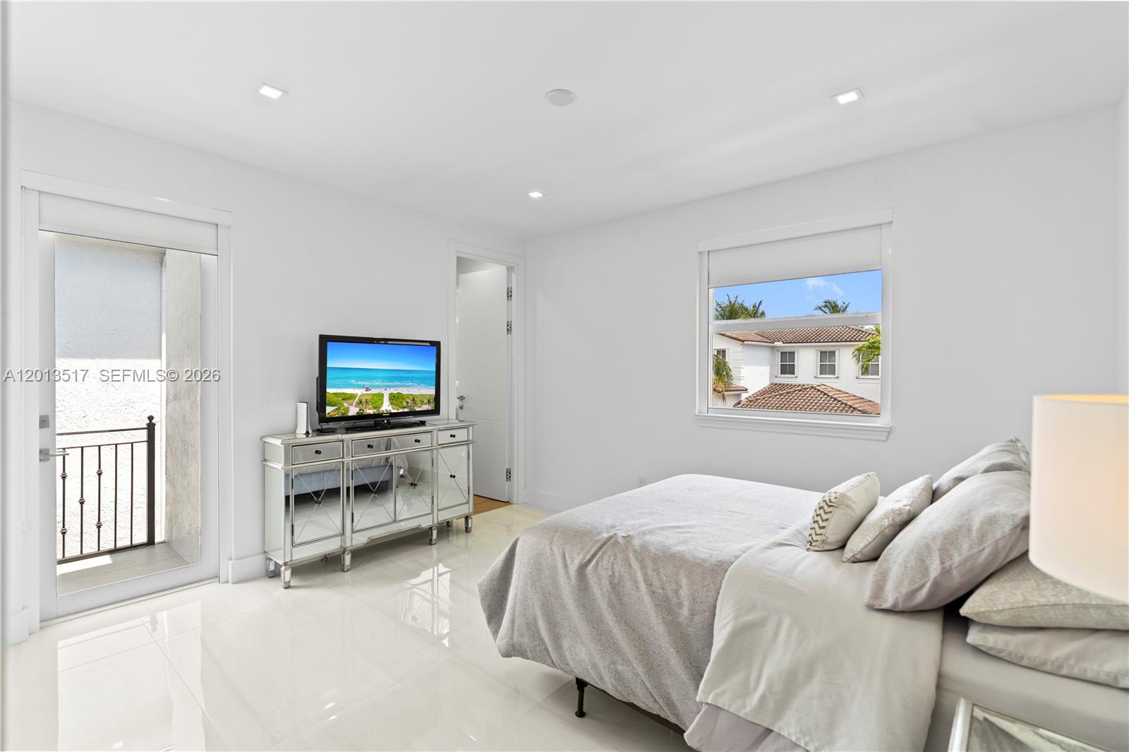 3188 NE 211th Ter