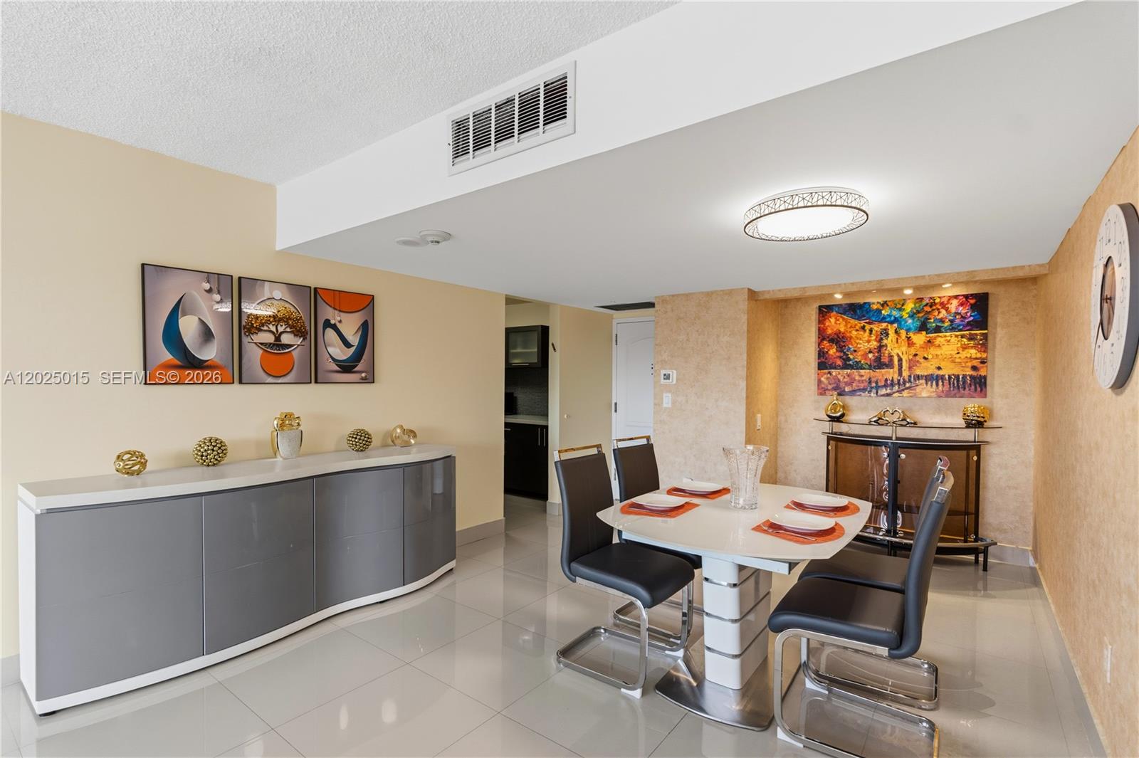 3625 N Country Club Dr # 402