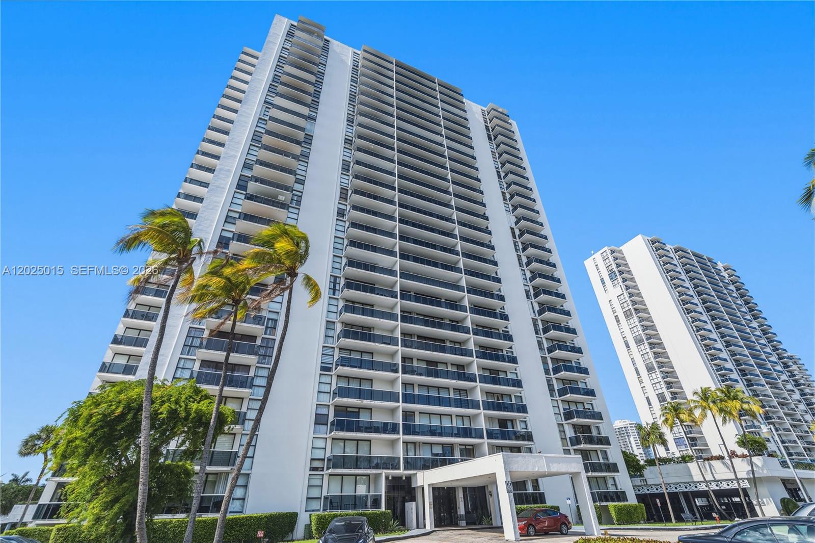3625 N Country Club Dr # 402