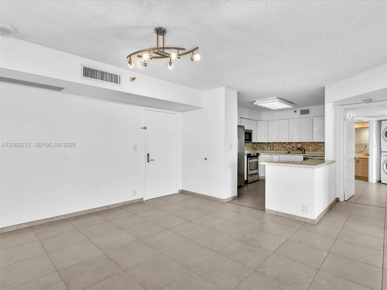 3530 Mystic Pointe Dr # 1004