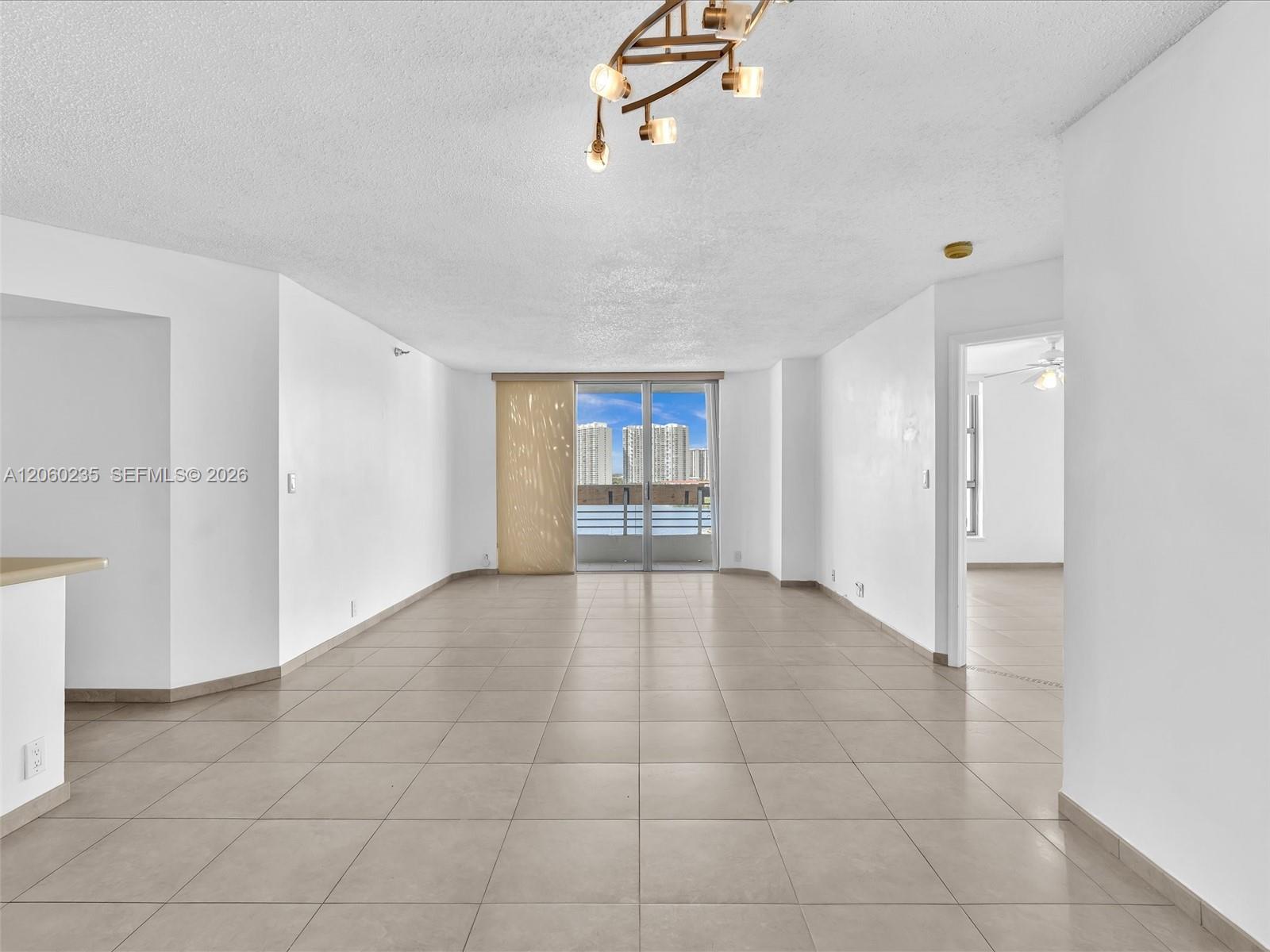 3530 Mystic Pointe Dr # 1004