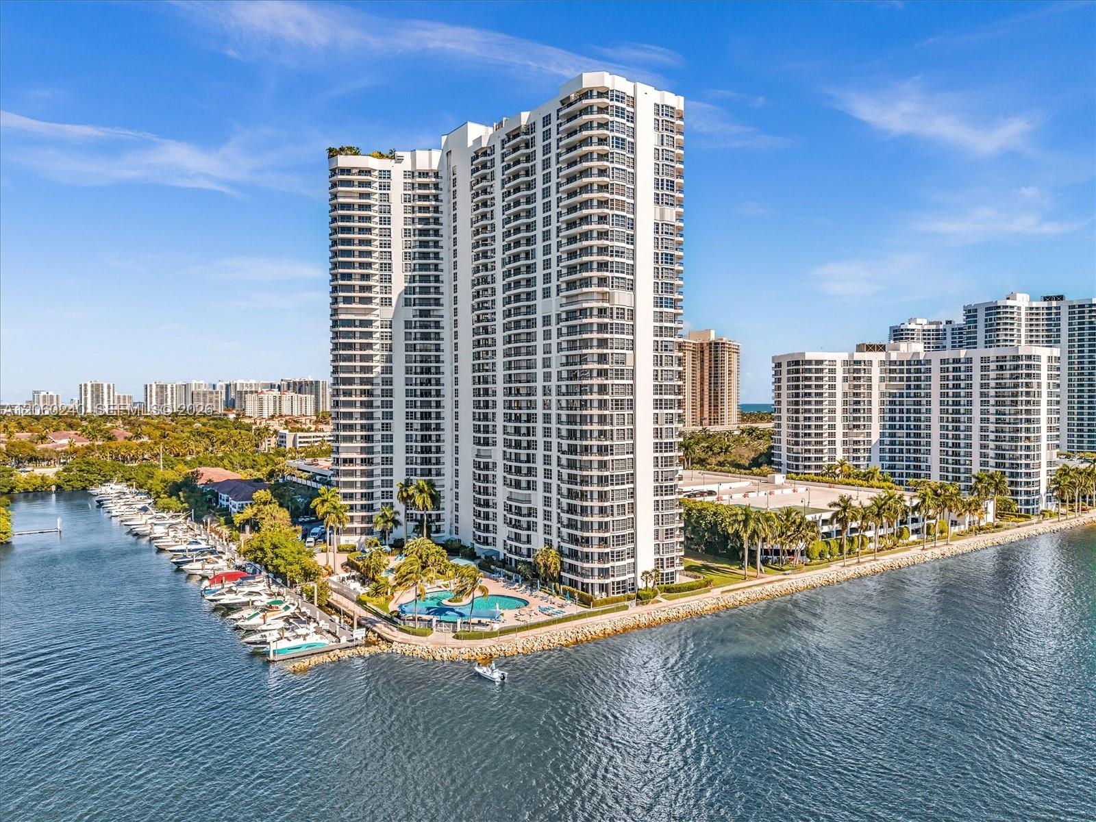 3530 Mystic Pointe Dr # 1004