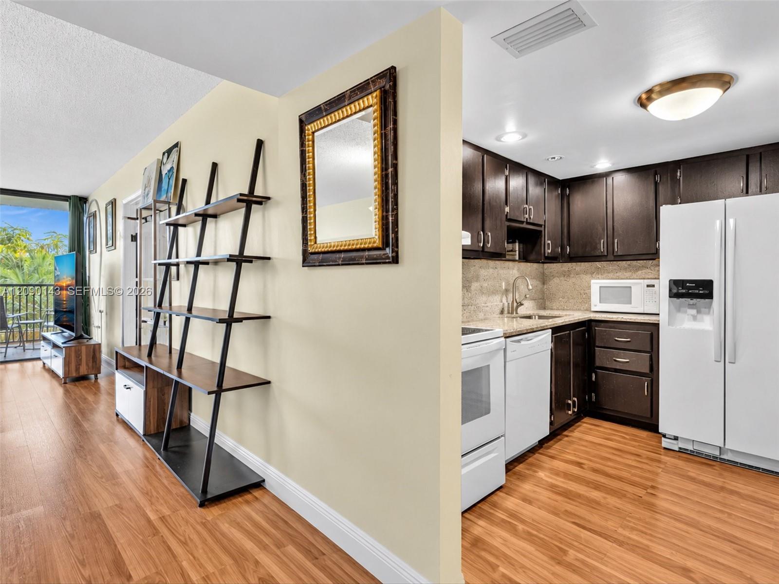 20379 W Country Club Dr # 332