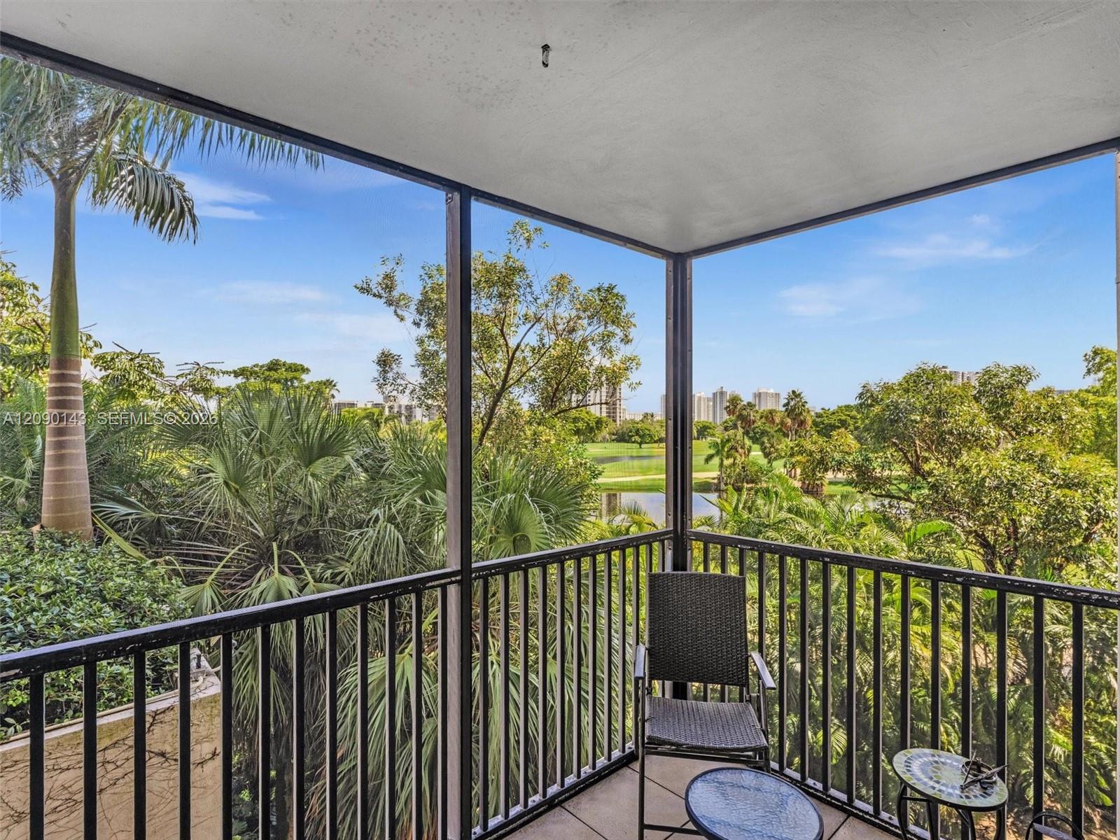 20379 W Country Club Dr # 332