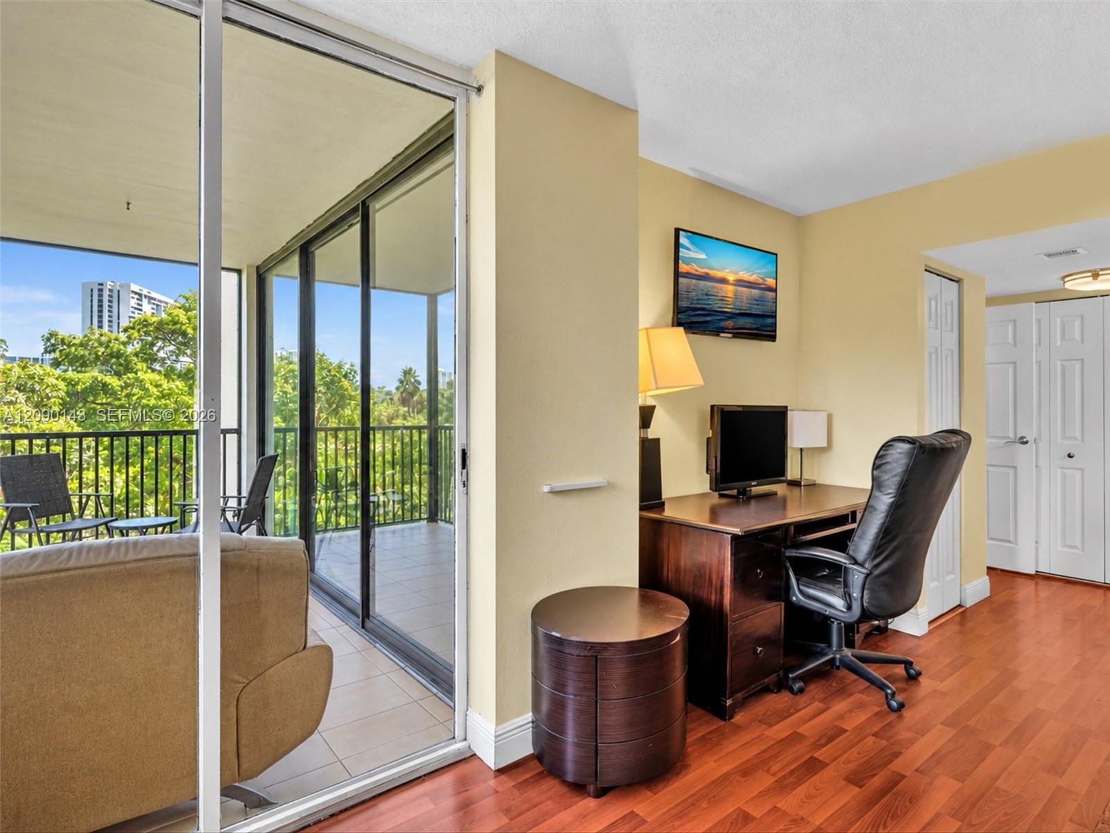 20379 W Country Club Dr # 332