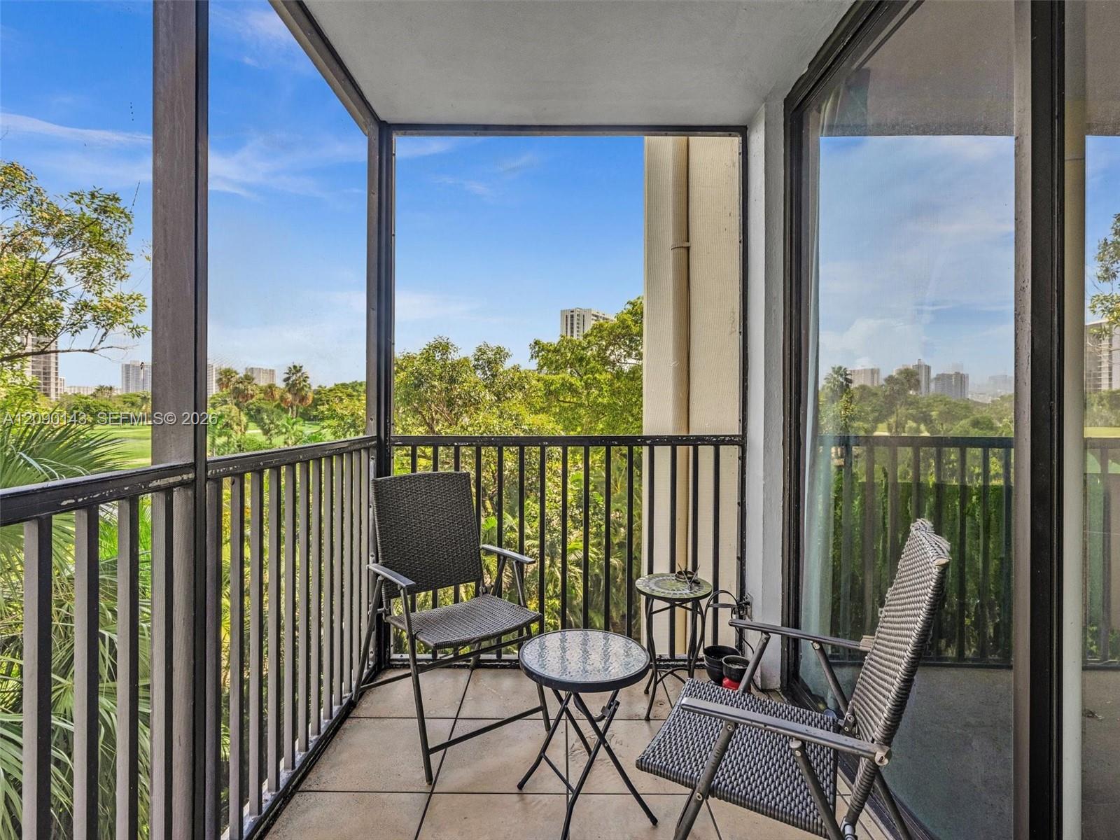 20379 W Country Club Dr # 332