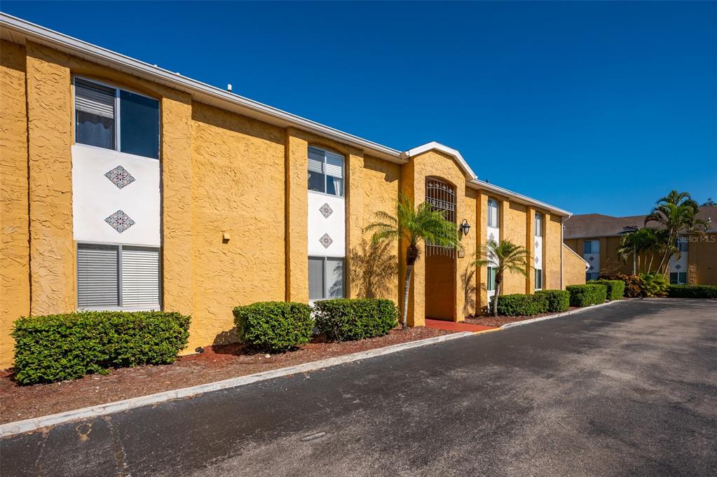 1861 TOUCAN WAY #1202