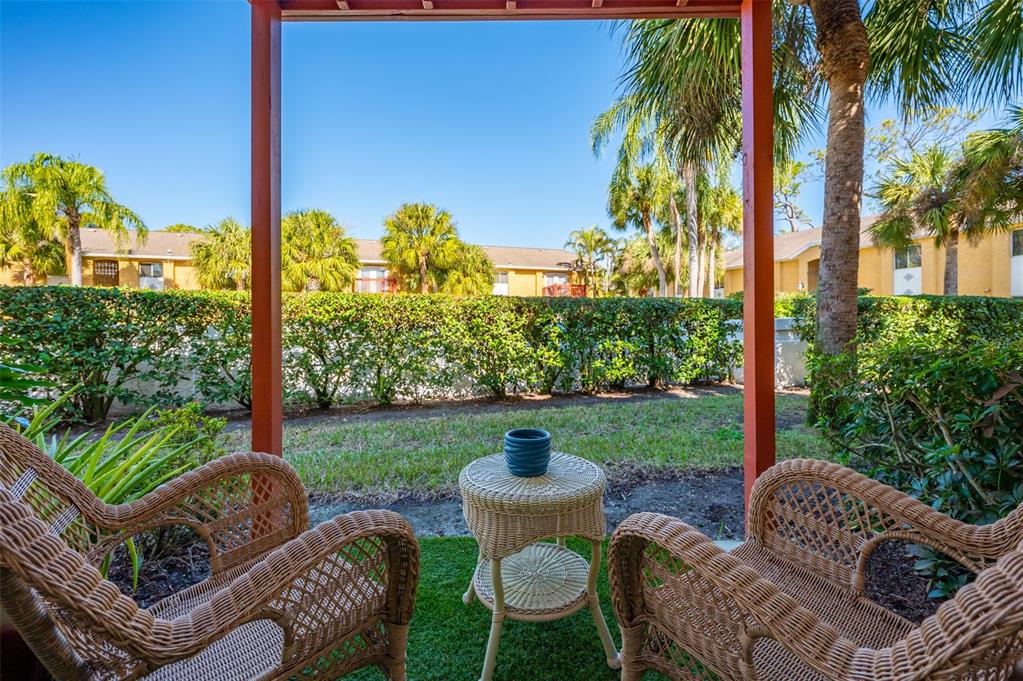 1861 TOUCAN WAY #1202