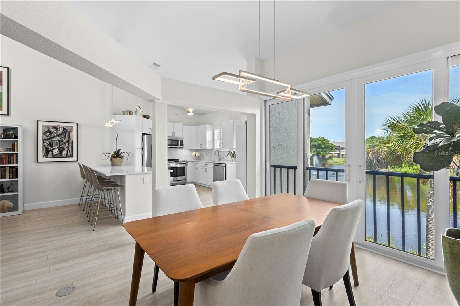 1736 STARLING DR #202