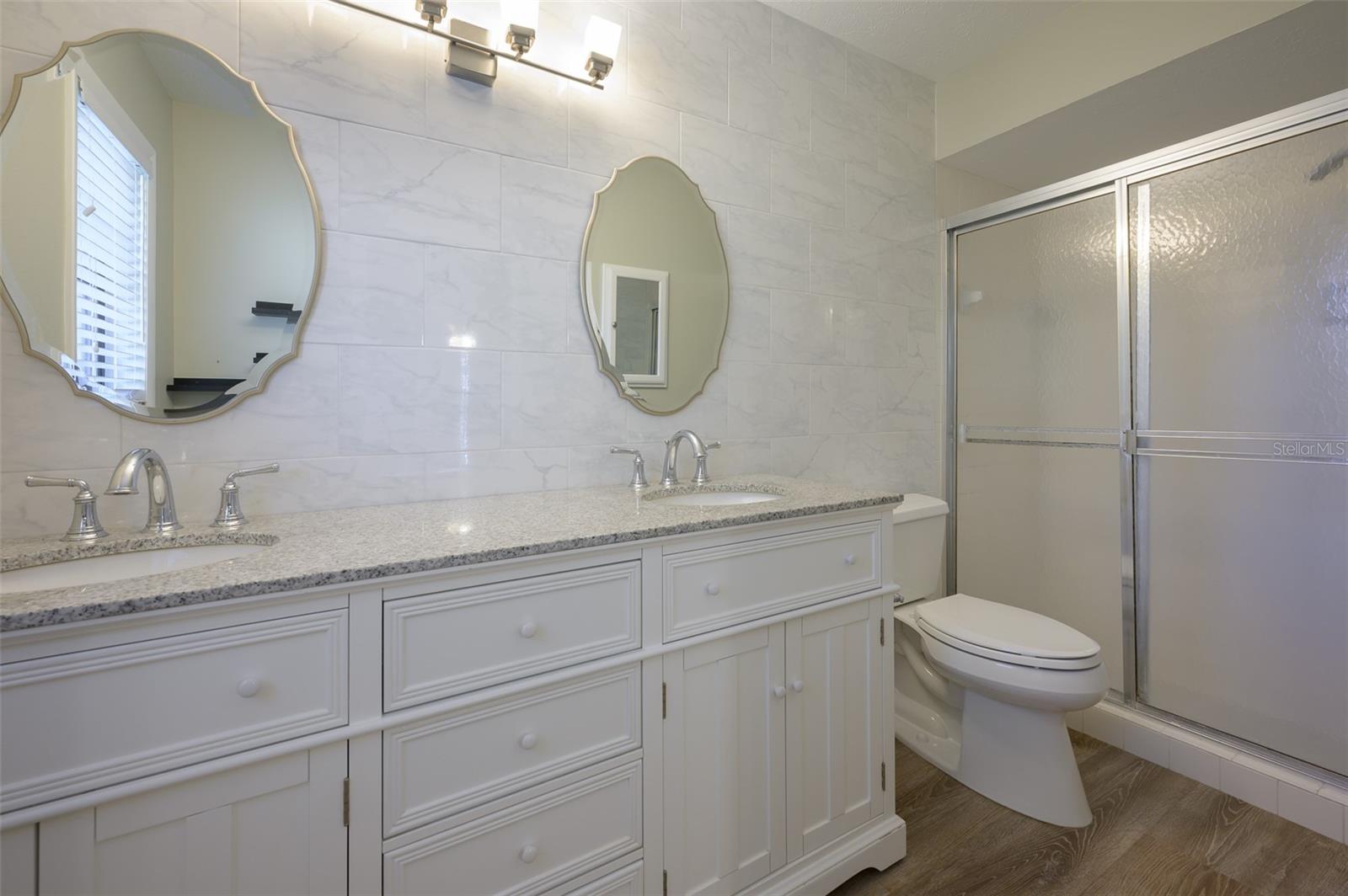 4434 MEADOW CREEK CIR