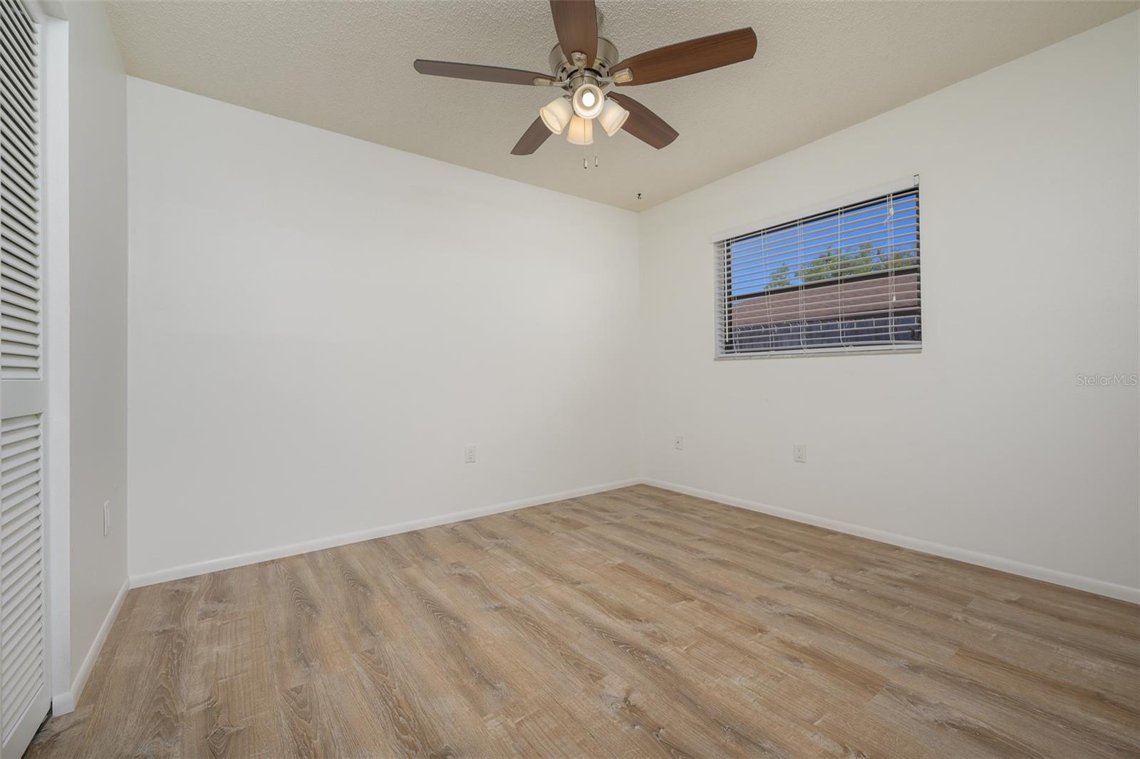 4434 MEADOW CREEK CIR