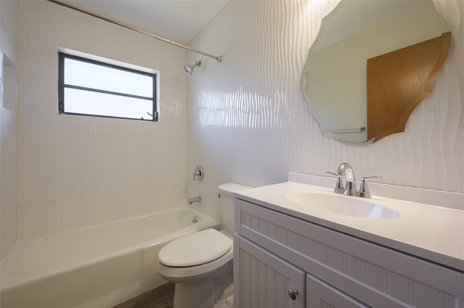 4434 MEADOW CREEK CIR