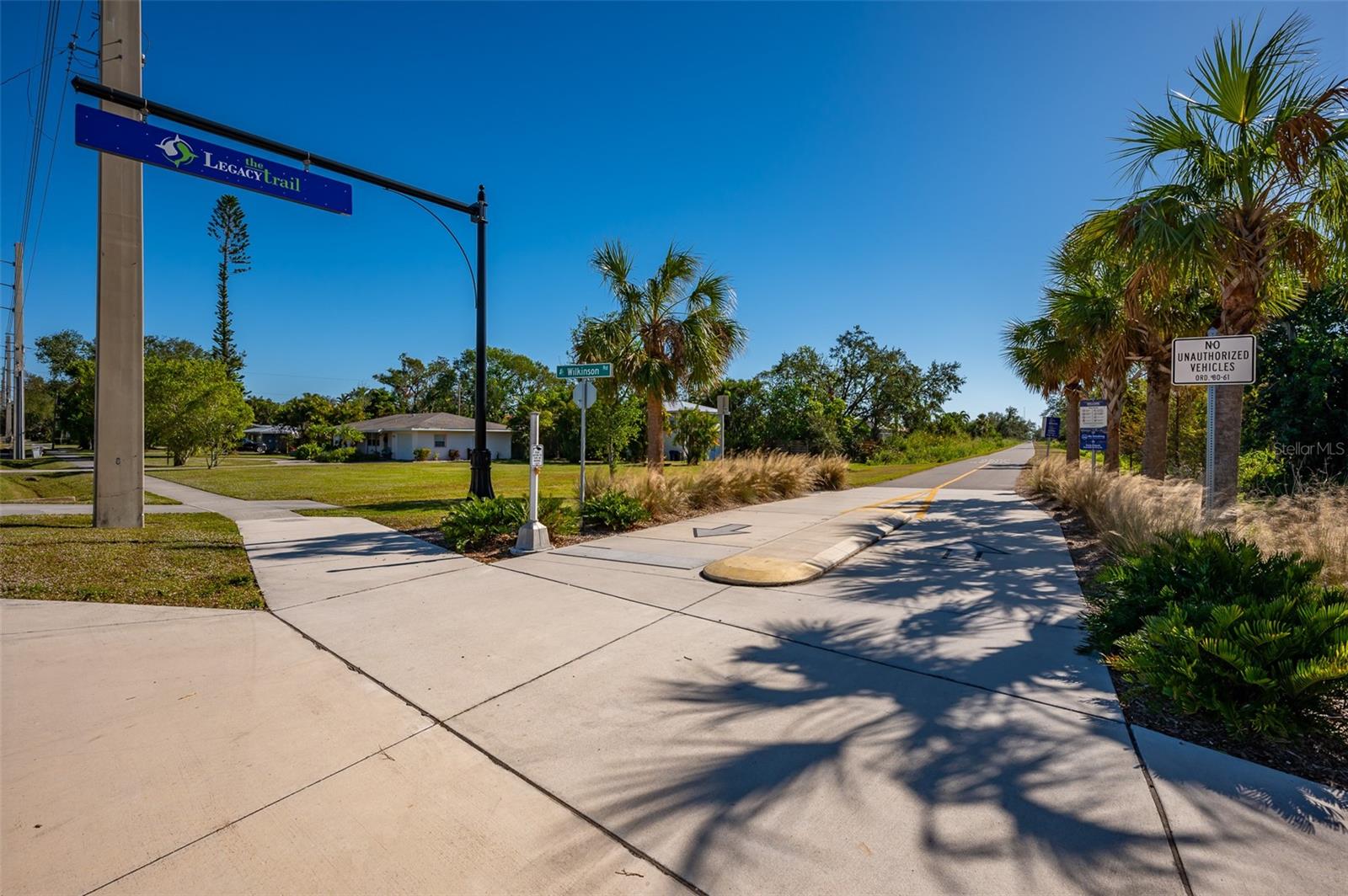 4434 MEADOW CREEK CIR