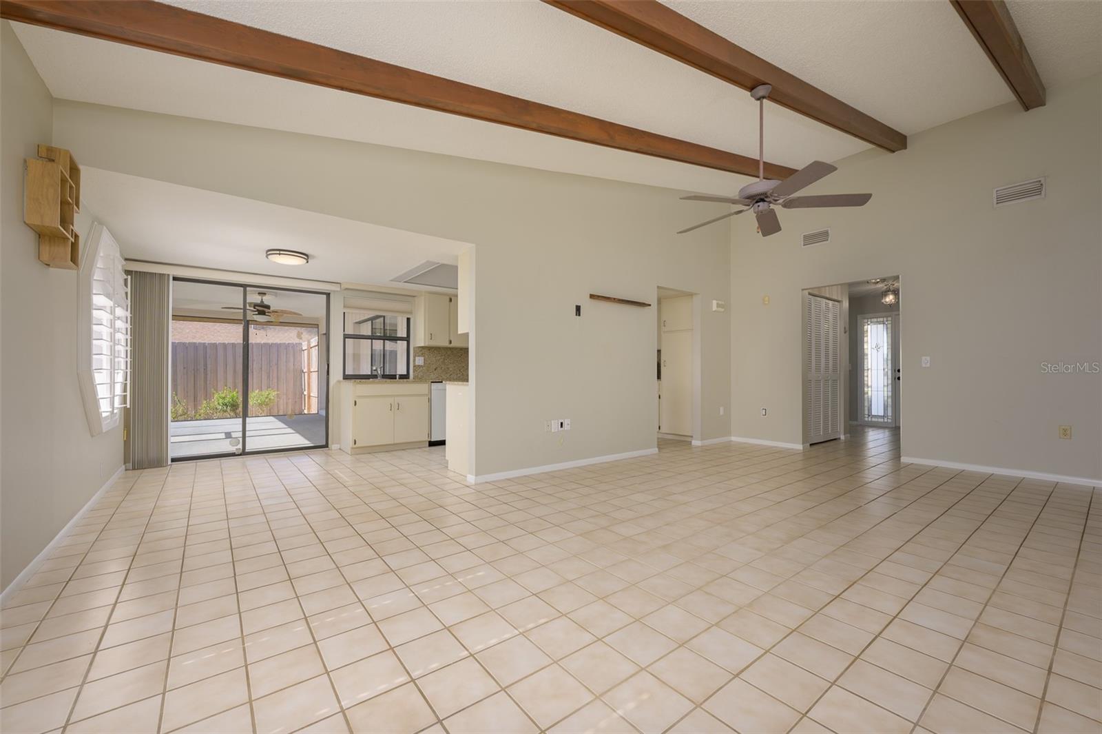 4434 MEADOW CREEK CIR