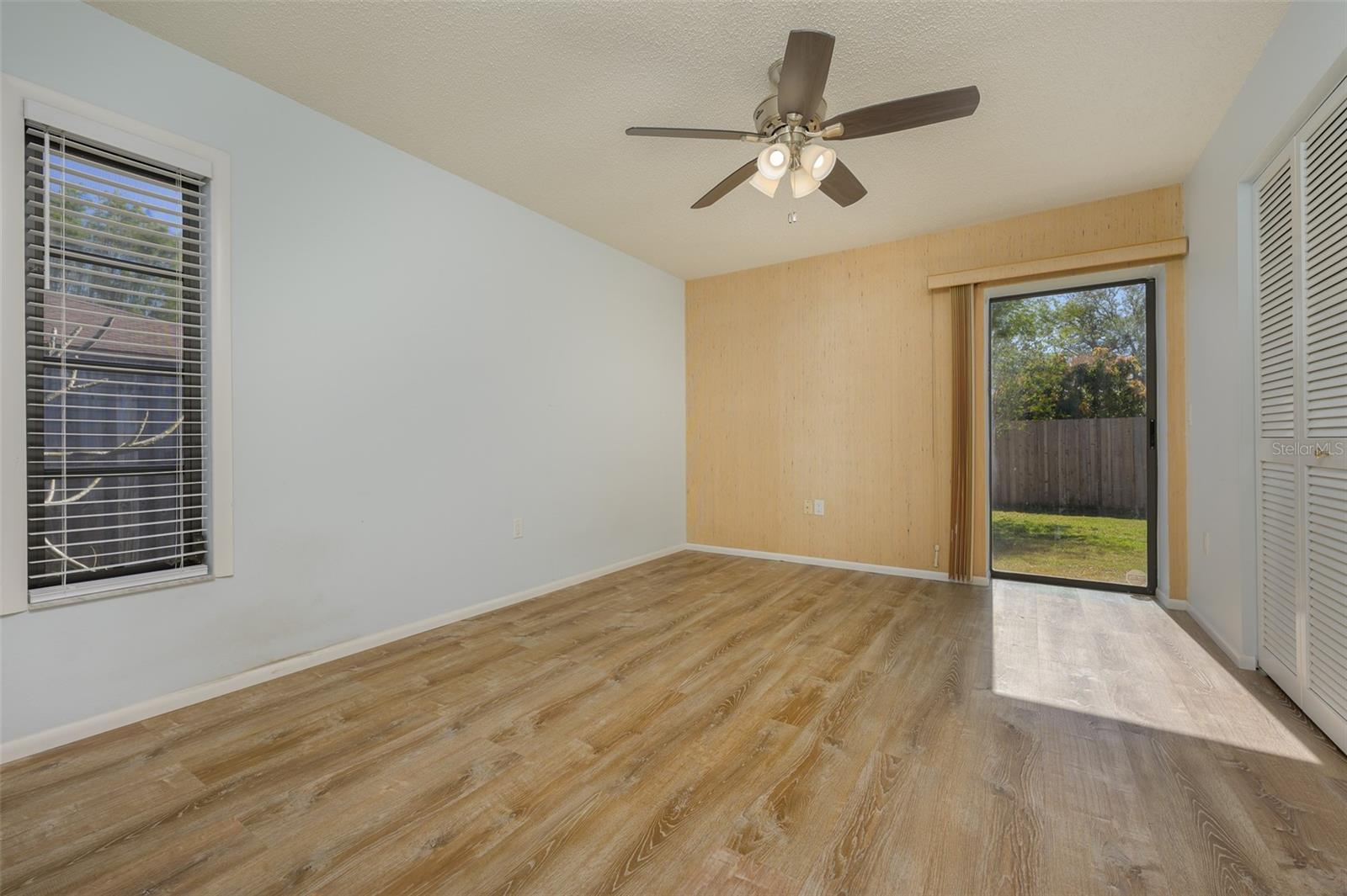 4434 MEADOW CREEK CIR