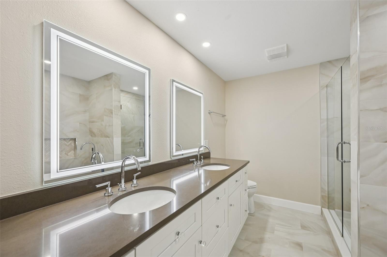 3641 GLENEAGLE DR #12D