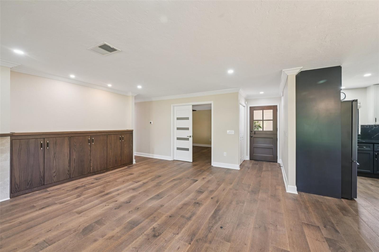 3641 GLENEAGLE DR #12D