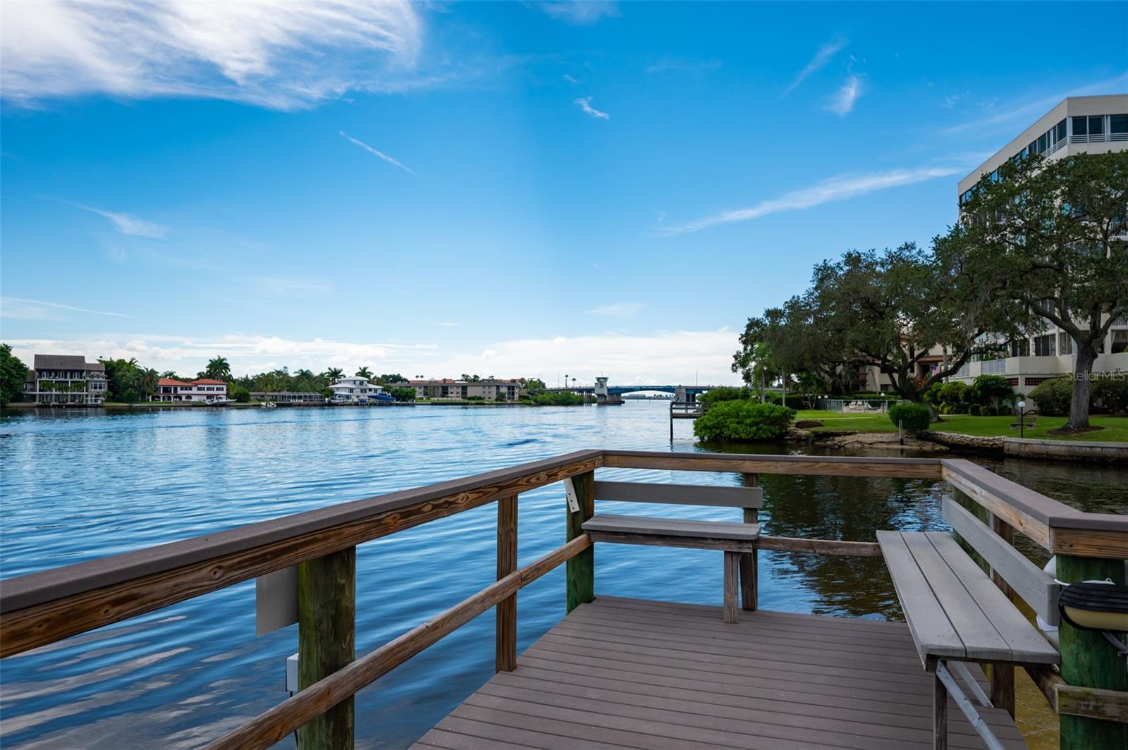 1350 N PORTOFINO DR #208