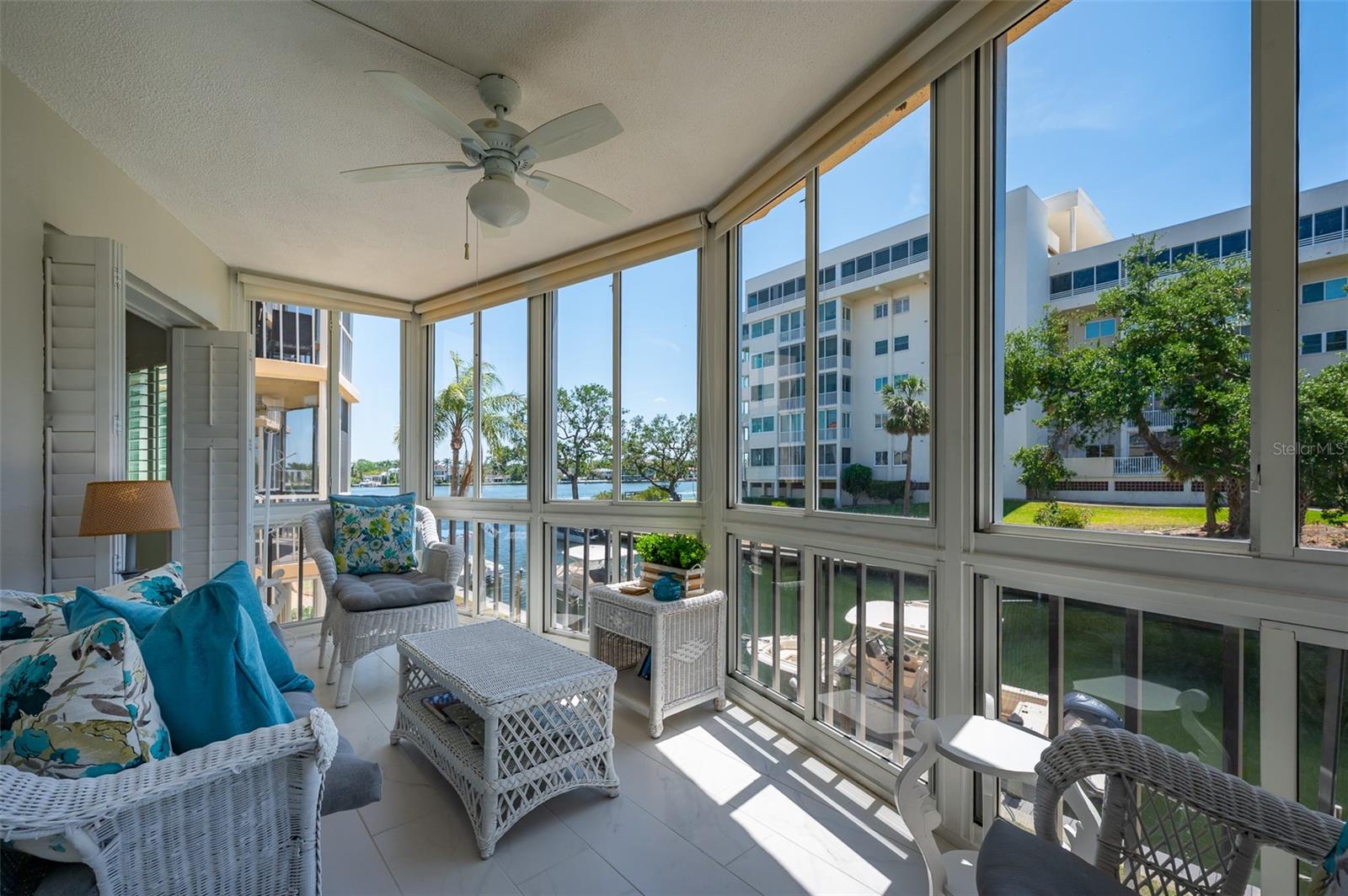 1350 N PORTOFINO DR #208