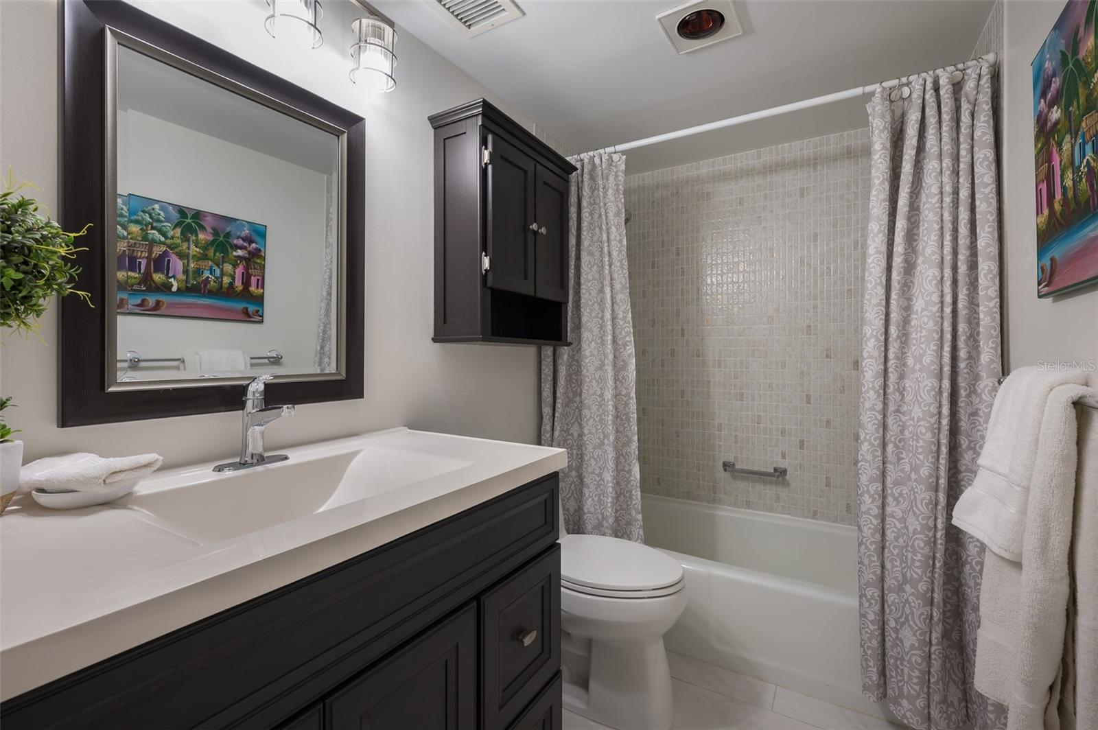 1350 N PORTOFINO DR #208