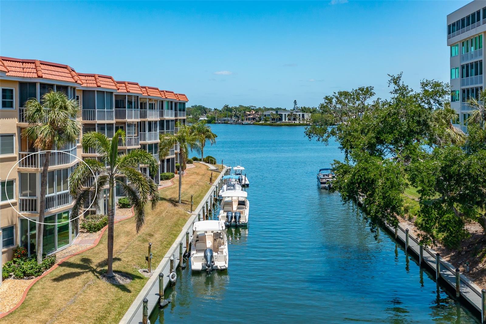 1350 N PORTOFINO DR #208