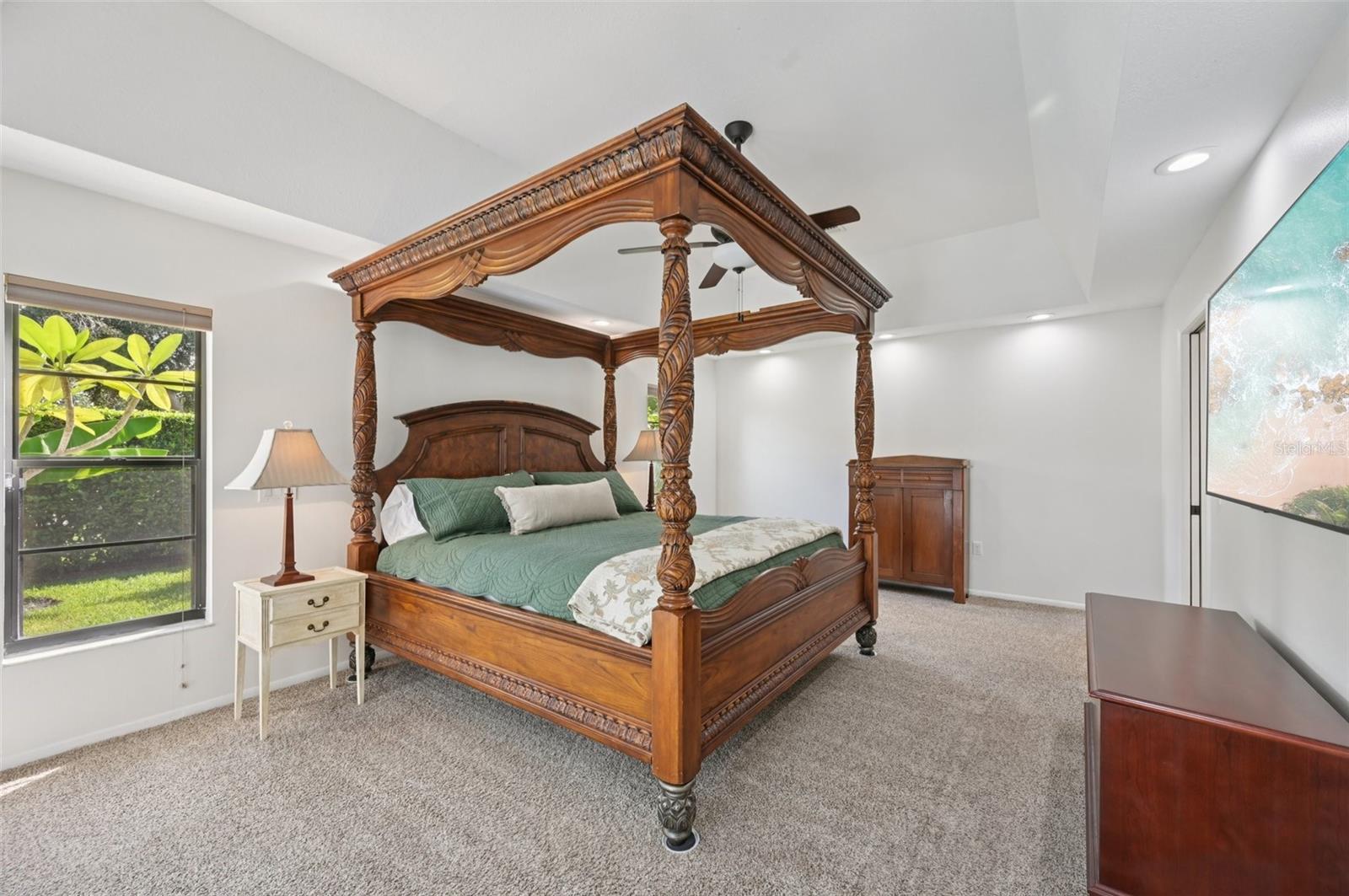 4959 SOUTHERN WOOD DR