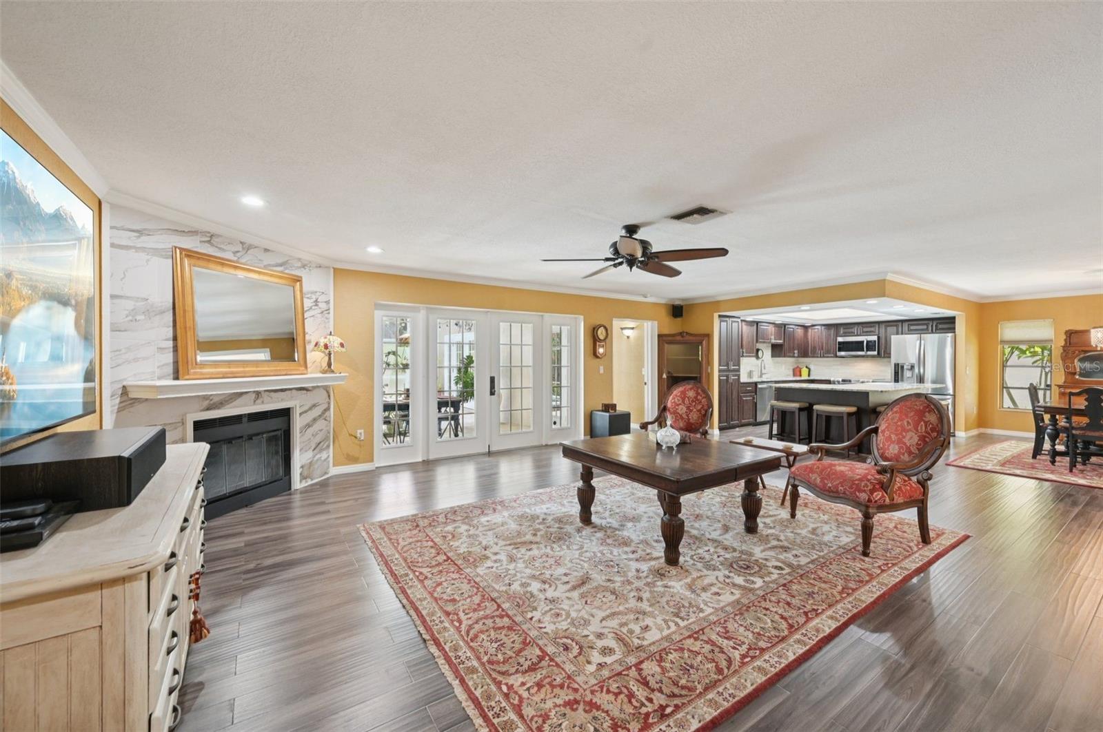 4959 SOUTHERN WOOD DR