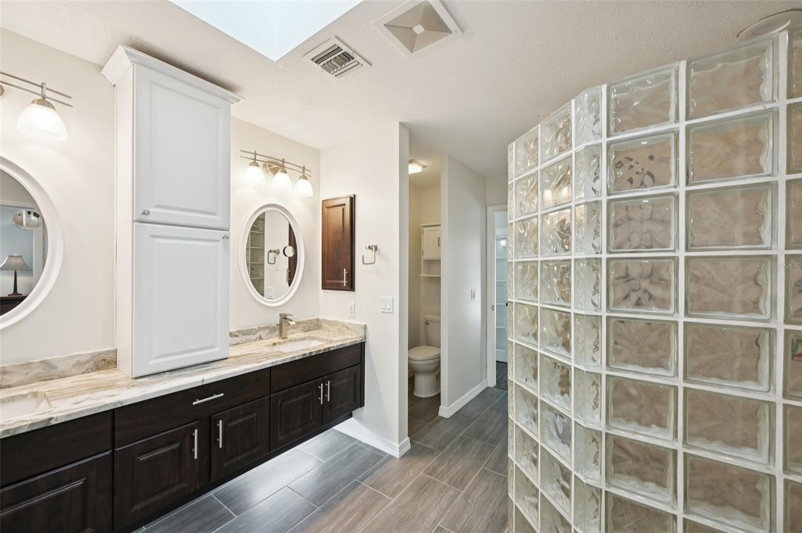 4959 SOUTHERN WOOD DR