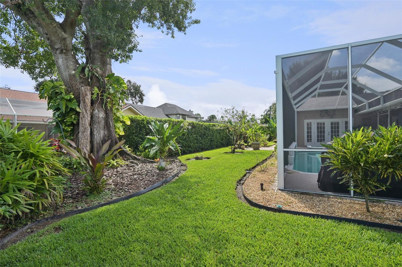 4959 SOUTHERN WOOD DR