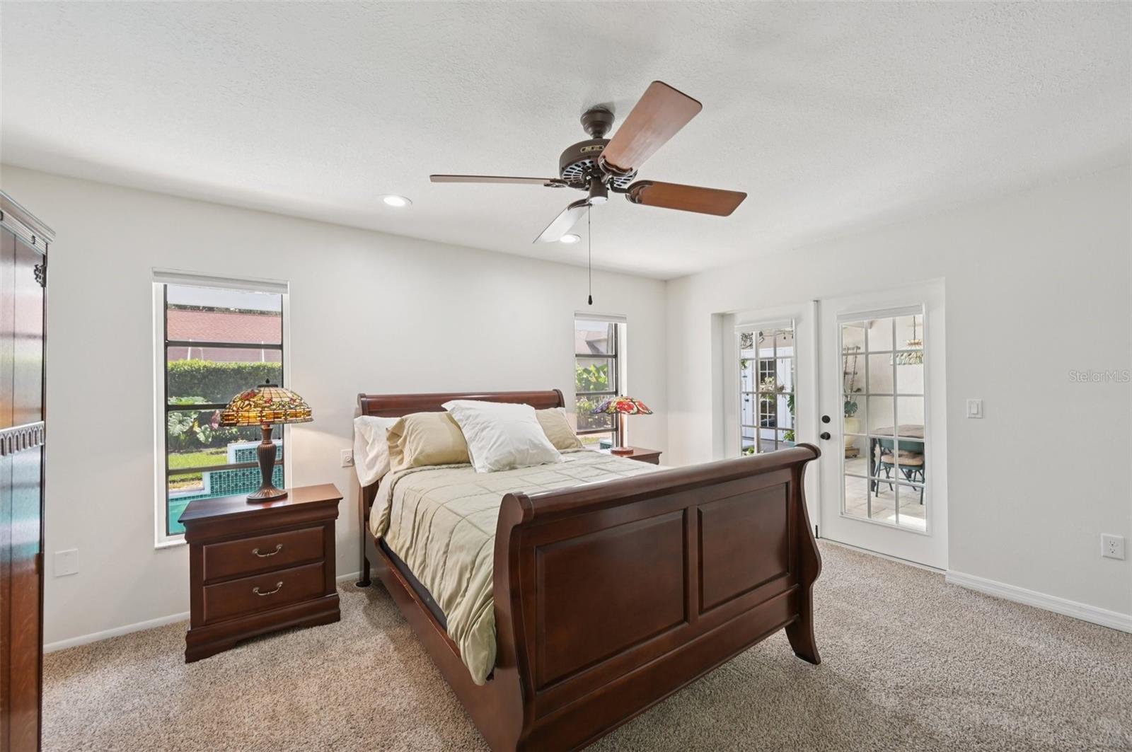 4959 SOUTHERN WOOD DR