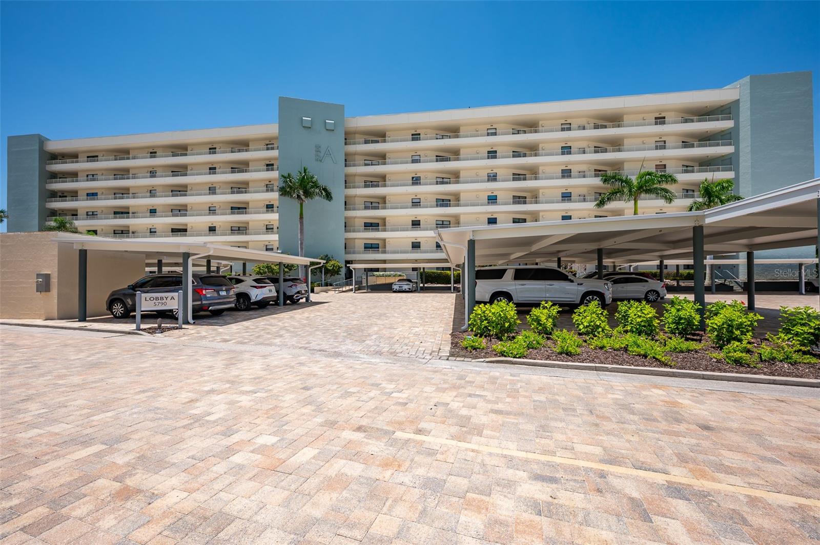 5790 MIDNIGHT PASS RD #702