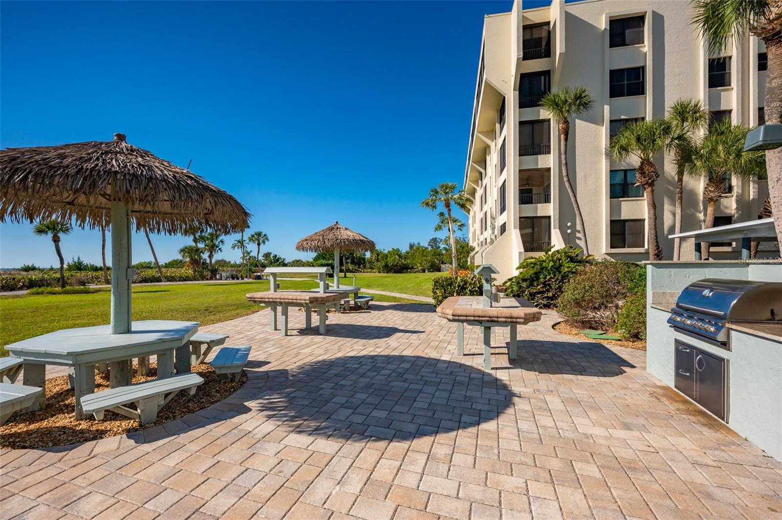 5790 MIDNIGHT PASS RD #702