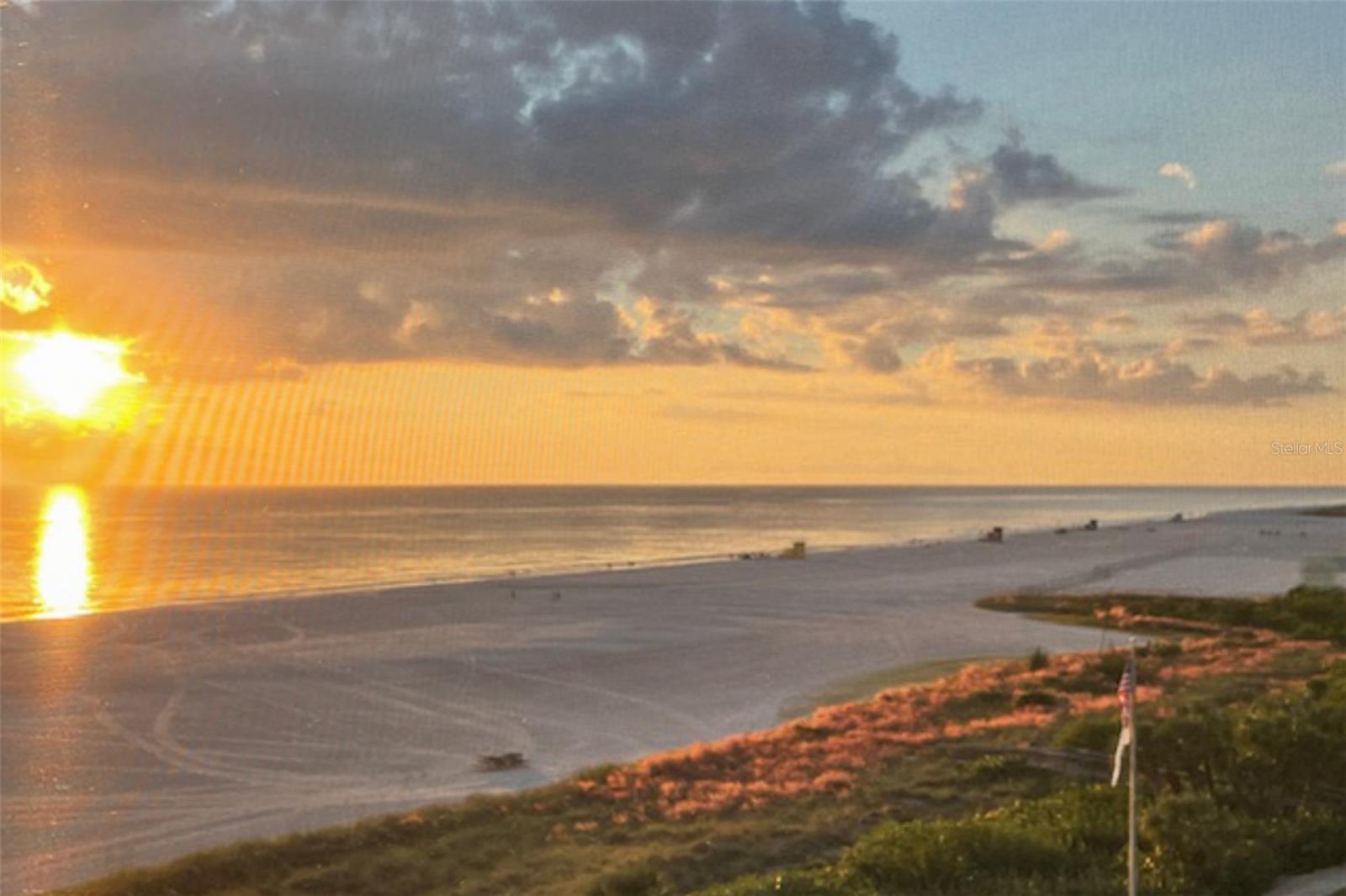 5790 MIDNIGHT PASS RD #702