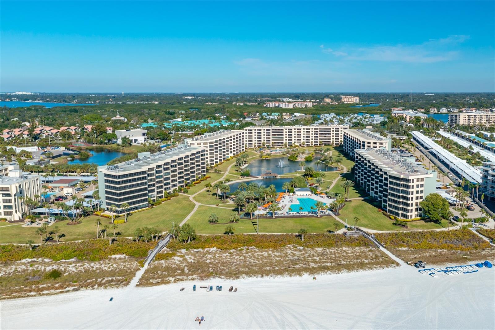 5790 MIDNIGHT PASS RD #702