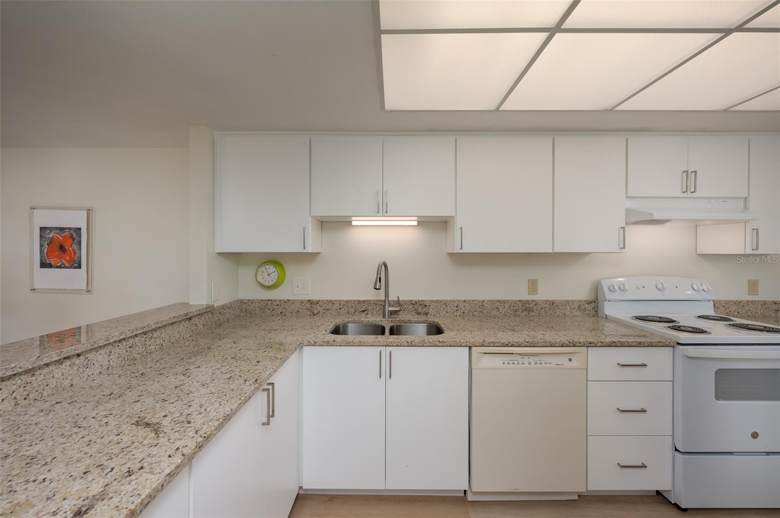 5790 MIDNIGHT PASS RD #702