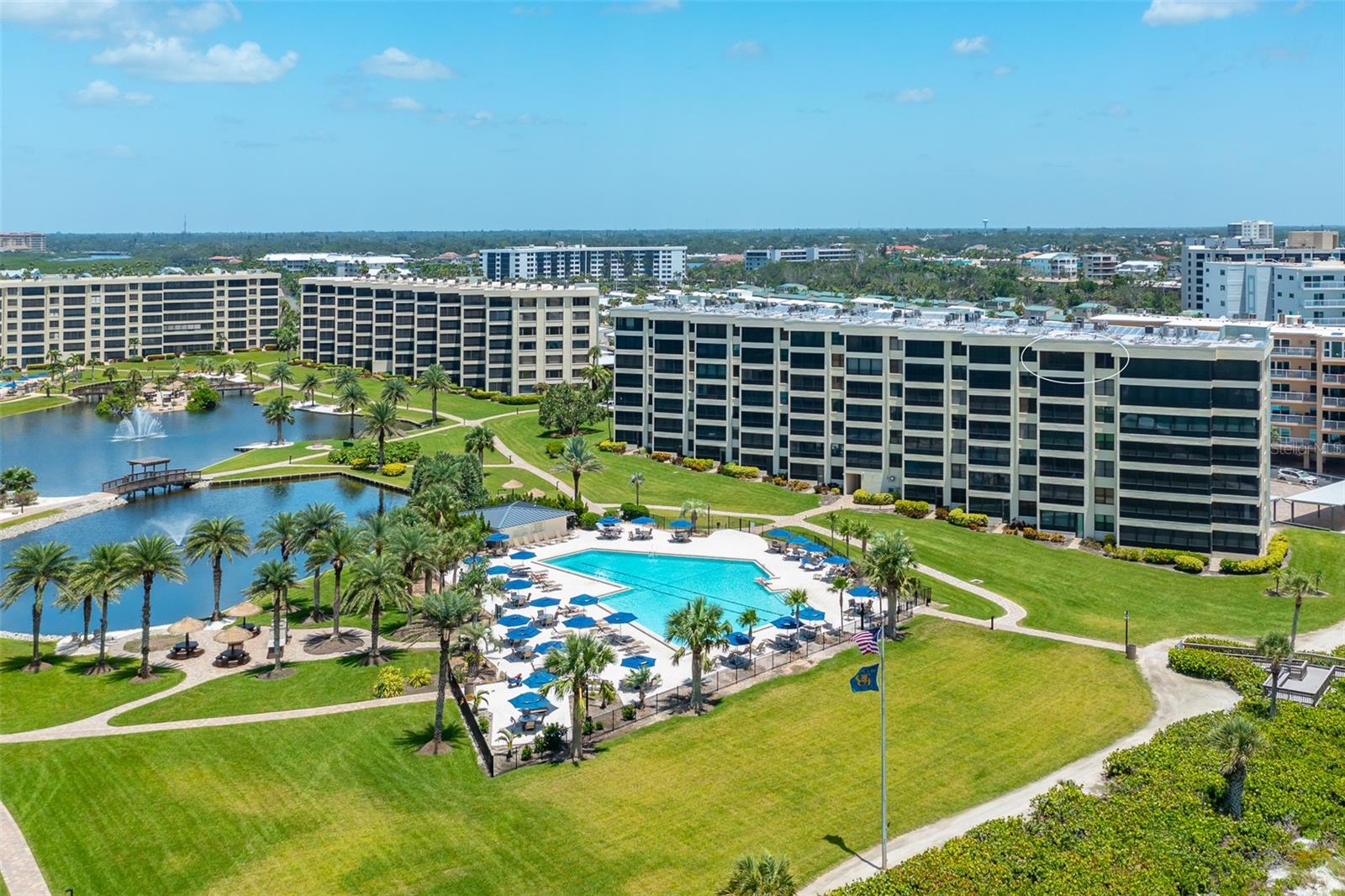 5790 MIDNIGHT PASS RD #702