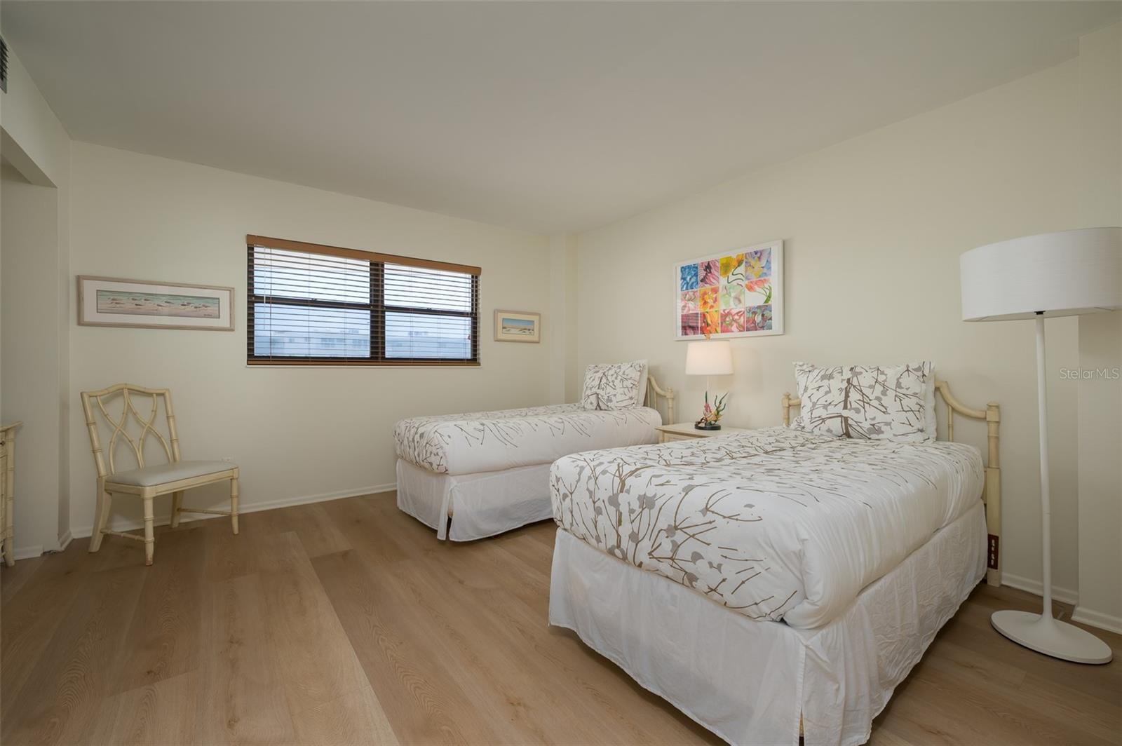 5790 MIDNIGHT PASS RD #702