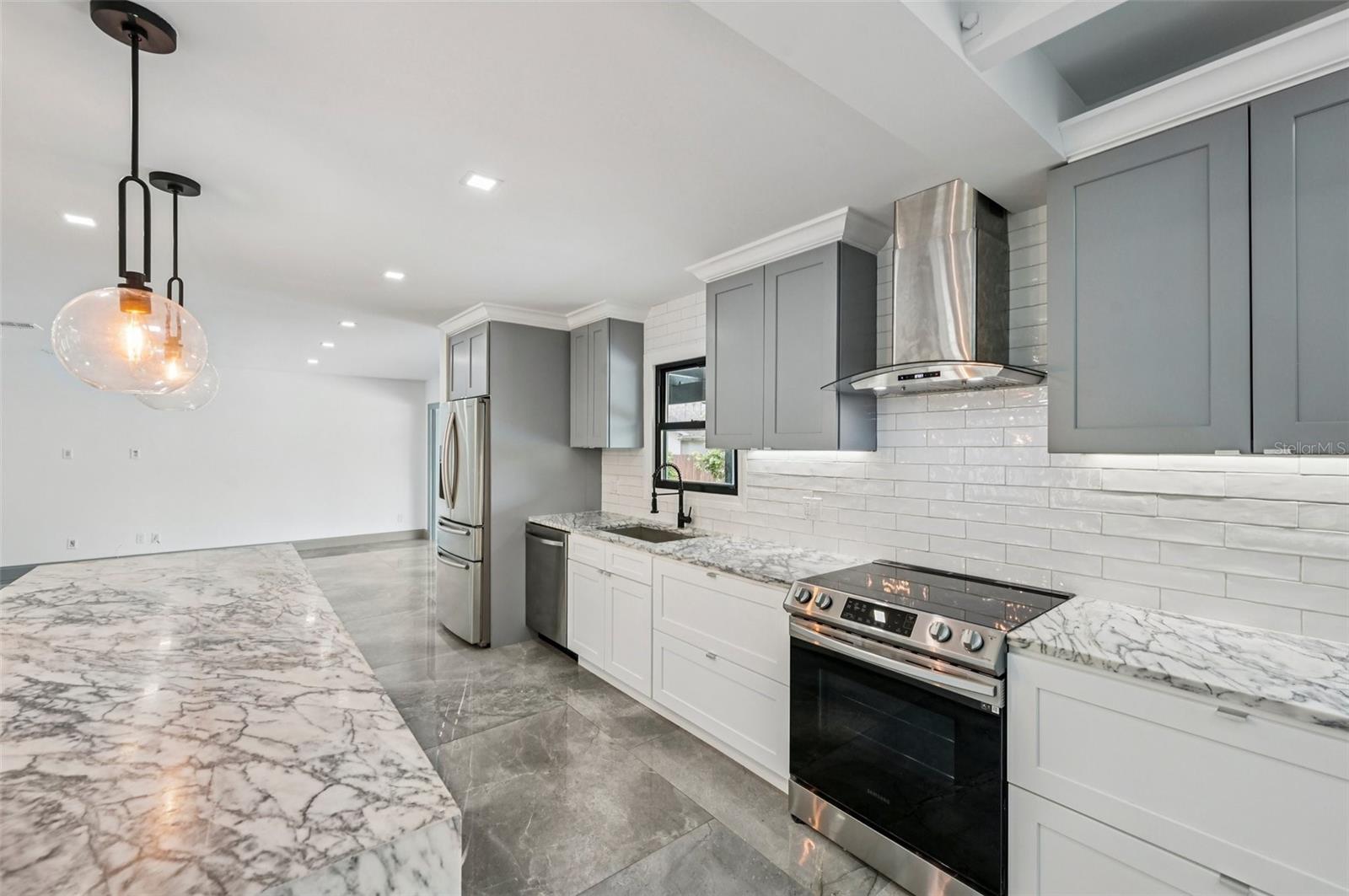 4392 BRANDYWINE DR