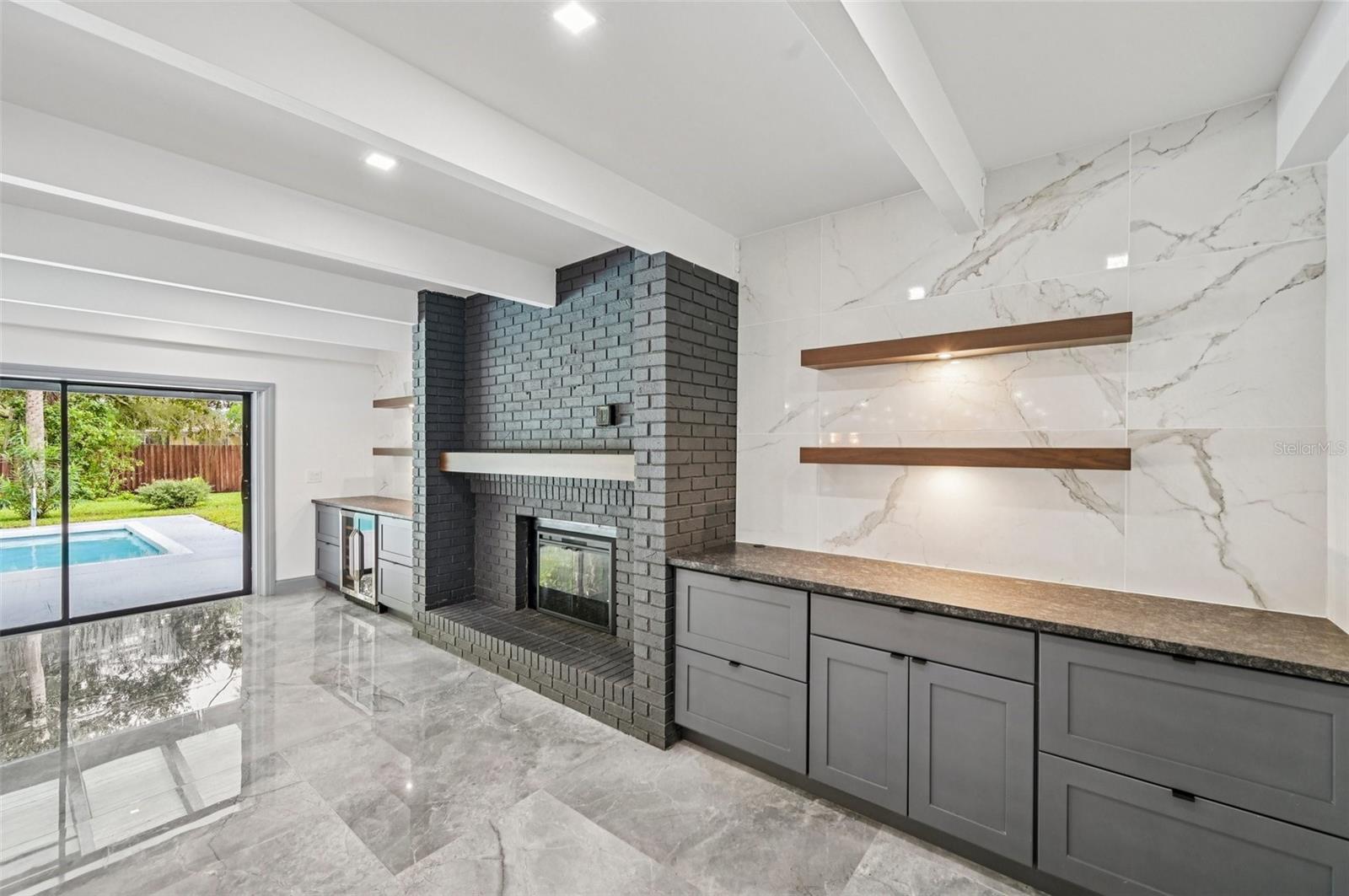 4392 BRANDYWINE DR