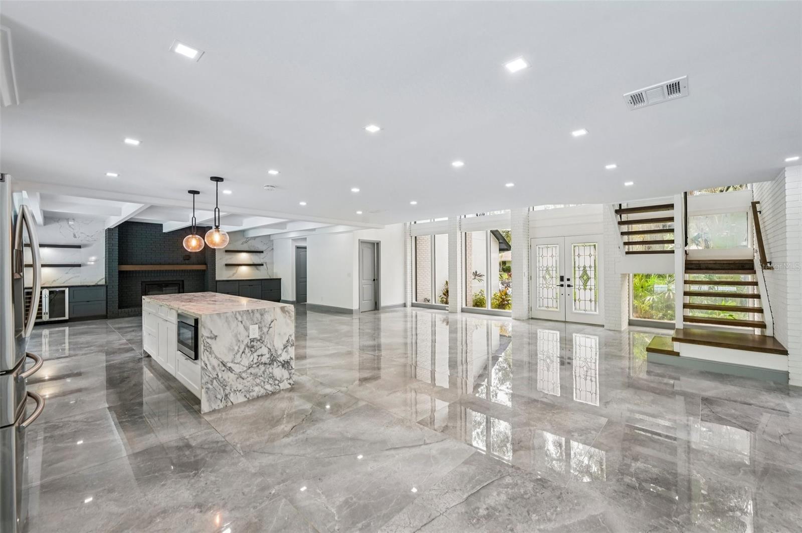 4392 BRANDYWINE DR