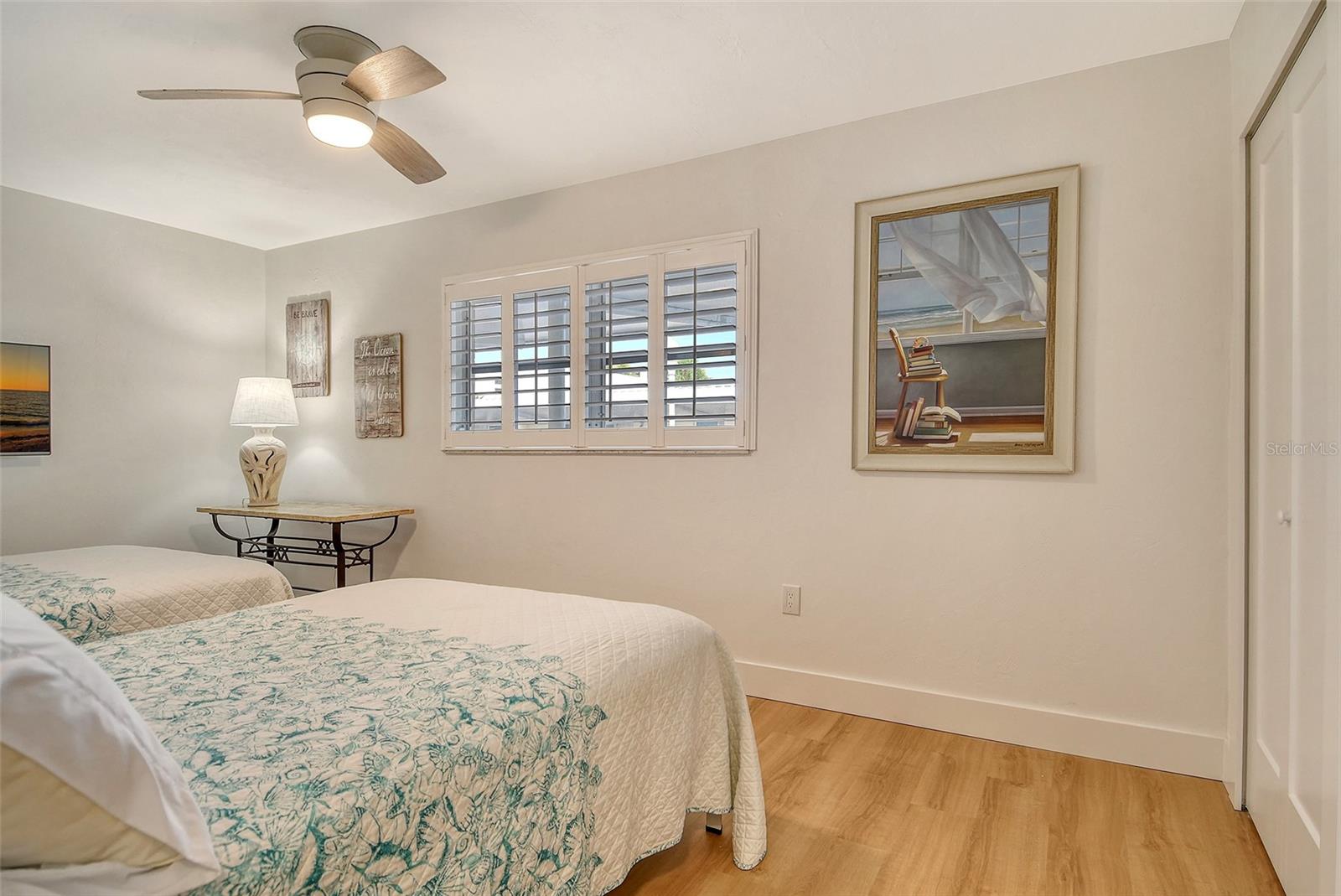 5830 MIDNIGHT PASS RD #101