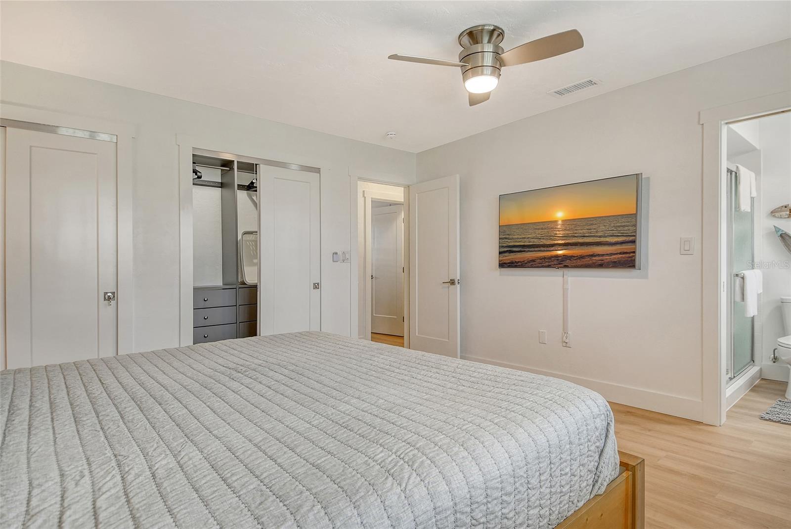 5830 MIDNIGHT PASS RD #101