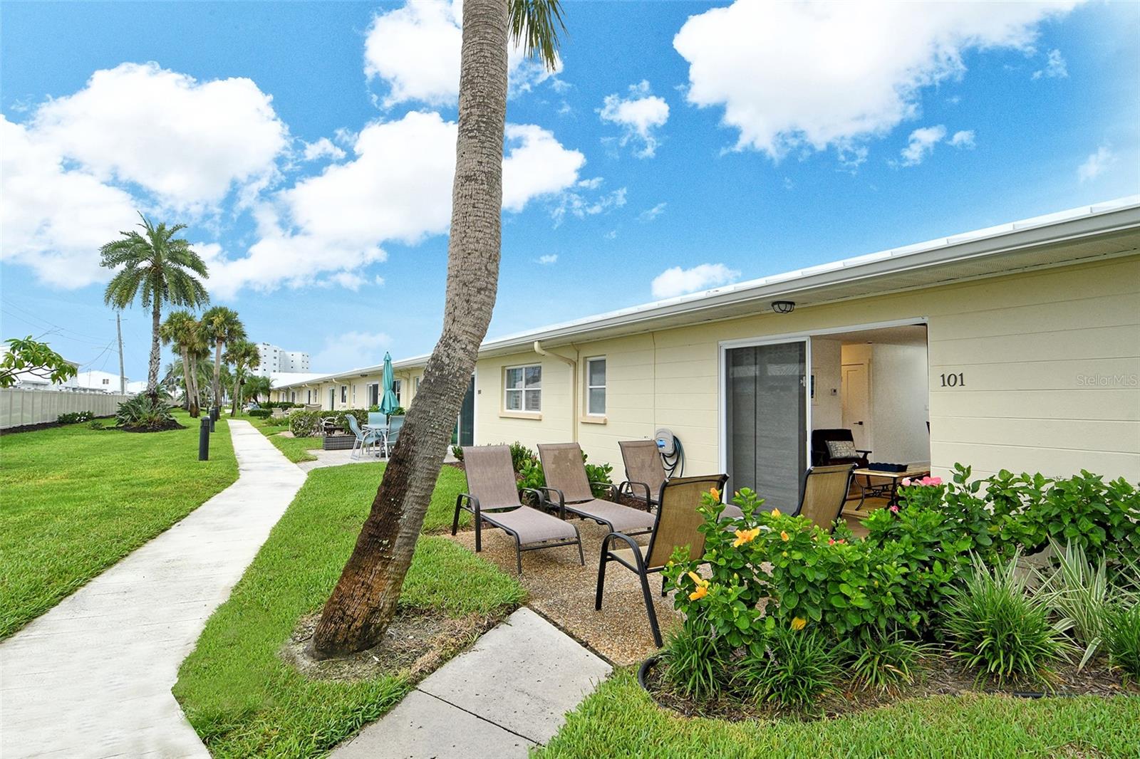 5830 MIDNIGHT PASS RD #101